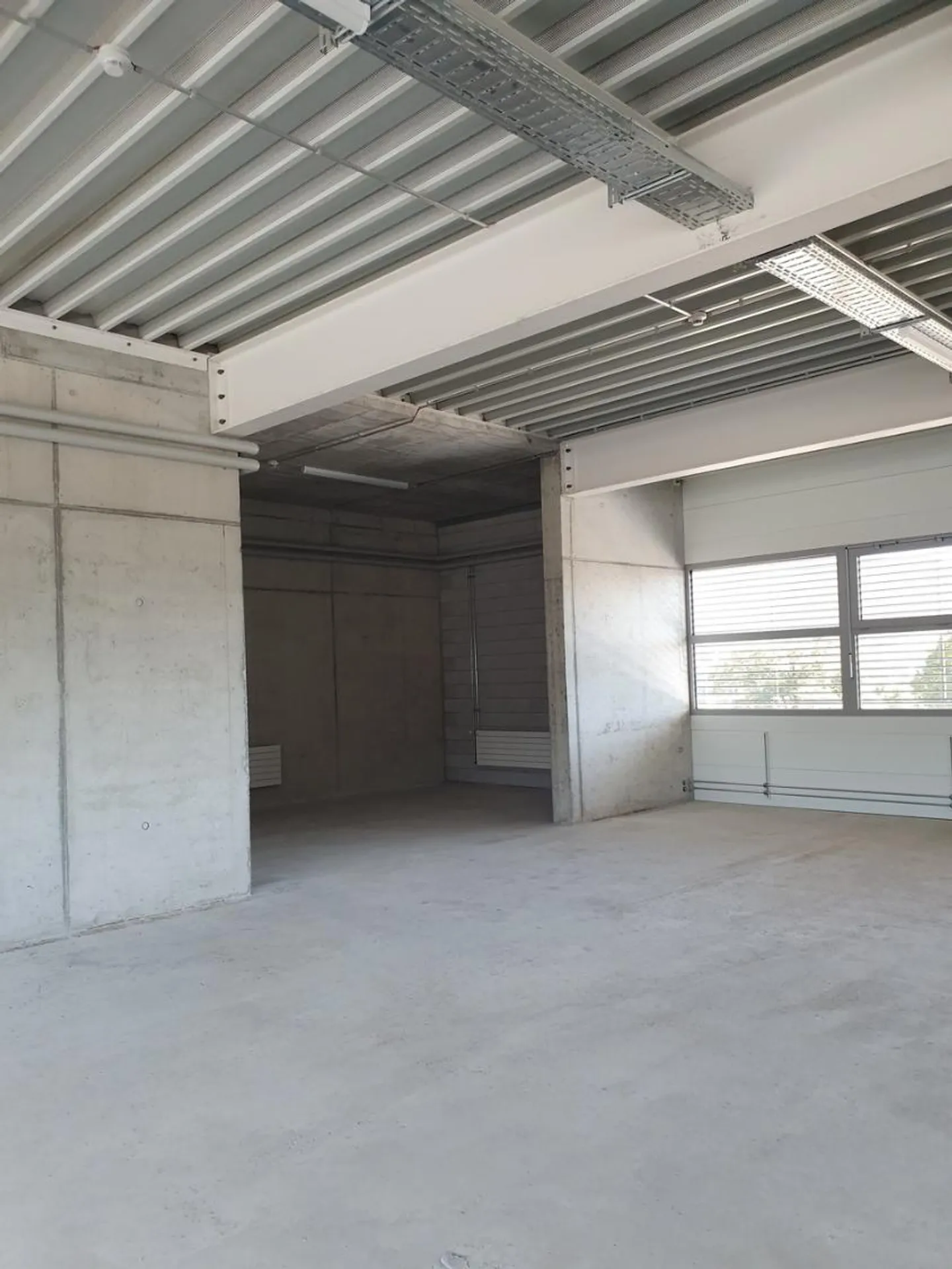Zone Inodel - Commercial space/offices for rent, 476 m2 - Photo 1 of 7