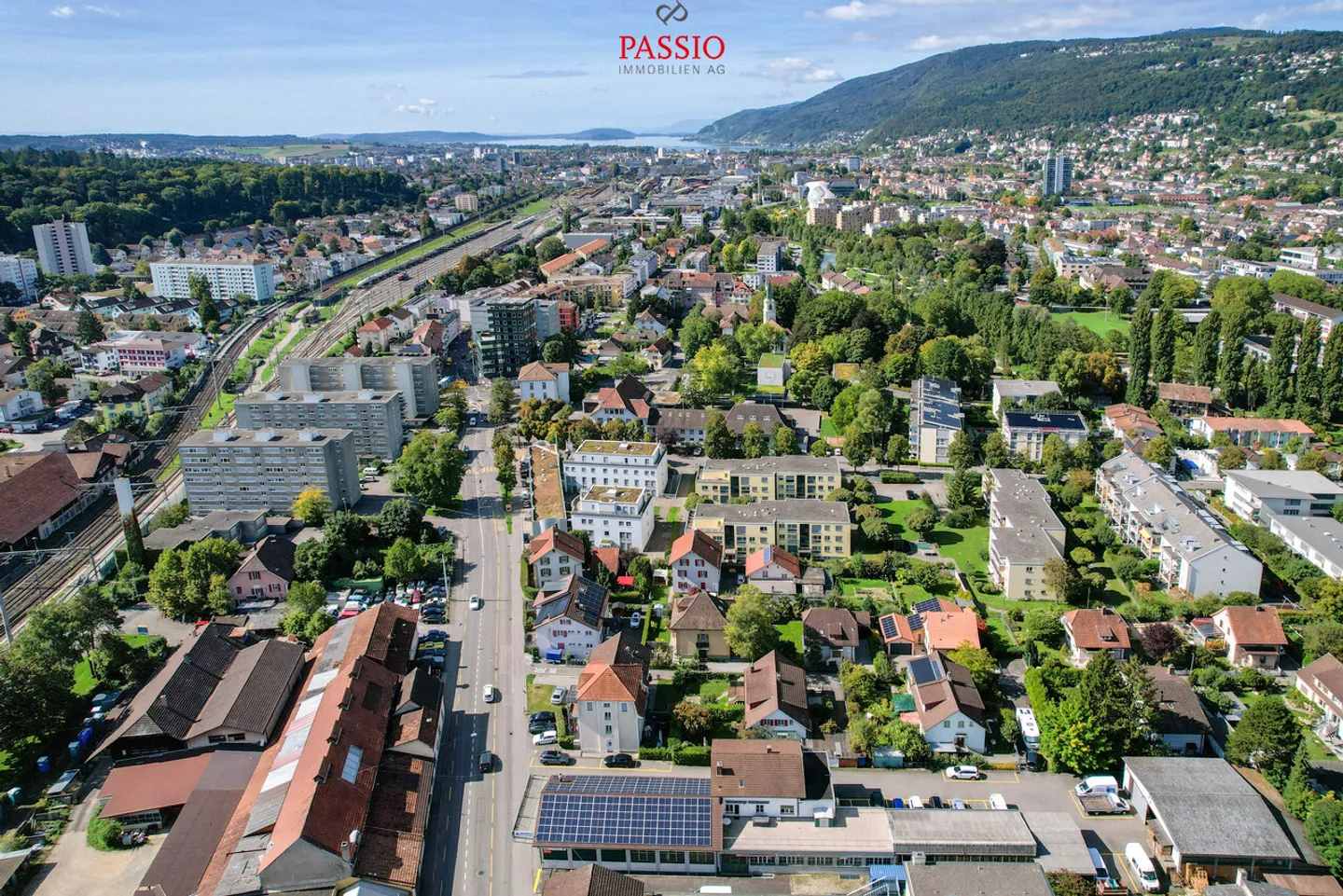 Casa multifamiliare versatile con potenziale a Biel/Bienne - Foto 27 di 28