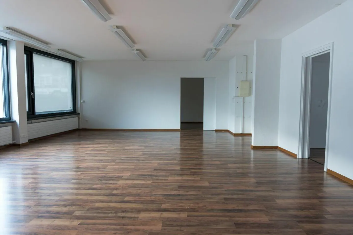 Spazi per uffici moderni in una posizione centrale nel centro di Biel/Bienne - Foto 5 di 9