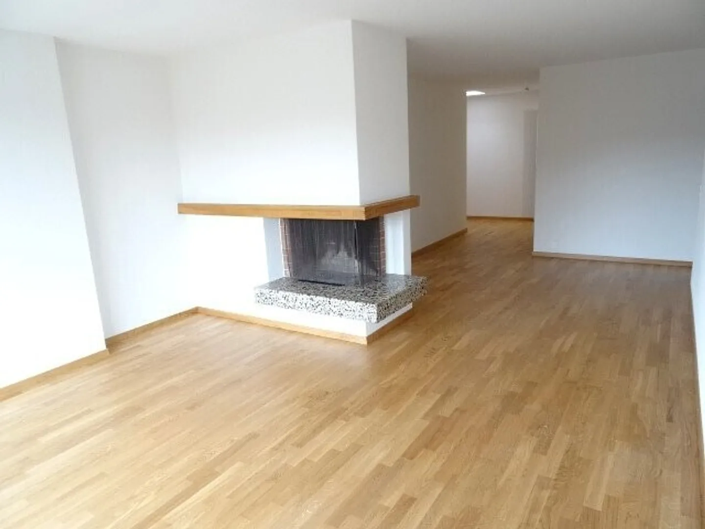Moderno appartamento 3.5 locali di 81 m² al 2° piano con camino - Foto 6 di 9