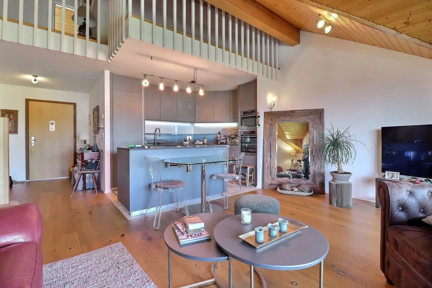 Charmant appartement de 3.5 pièces + mezzanine - Photo 4 sur 17