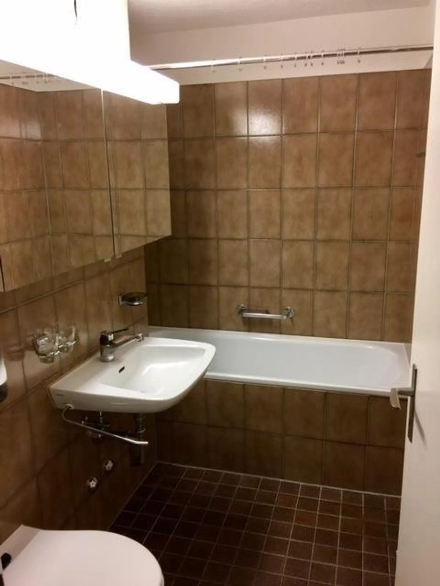 Apartment for rent - Photo 5 of 6