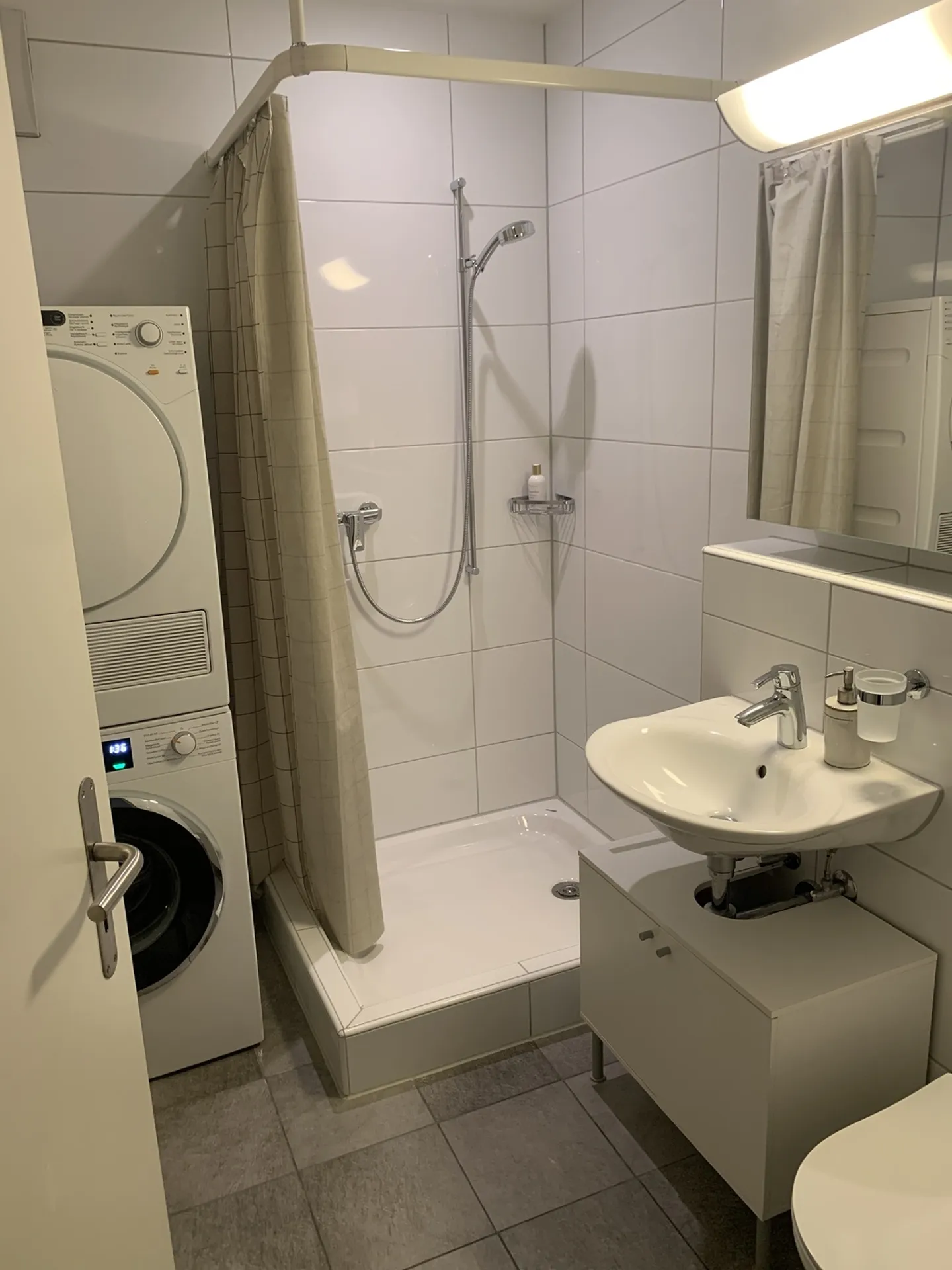 5½ ZI-WOHNUNG IN BASEL - GUNDELDINGEN, MÖBLIERT, TEMPORÄR - Foto 8 von 10