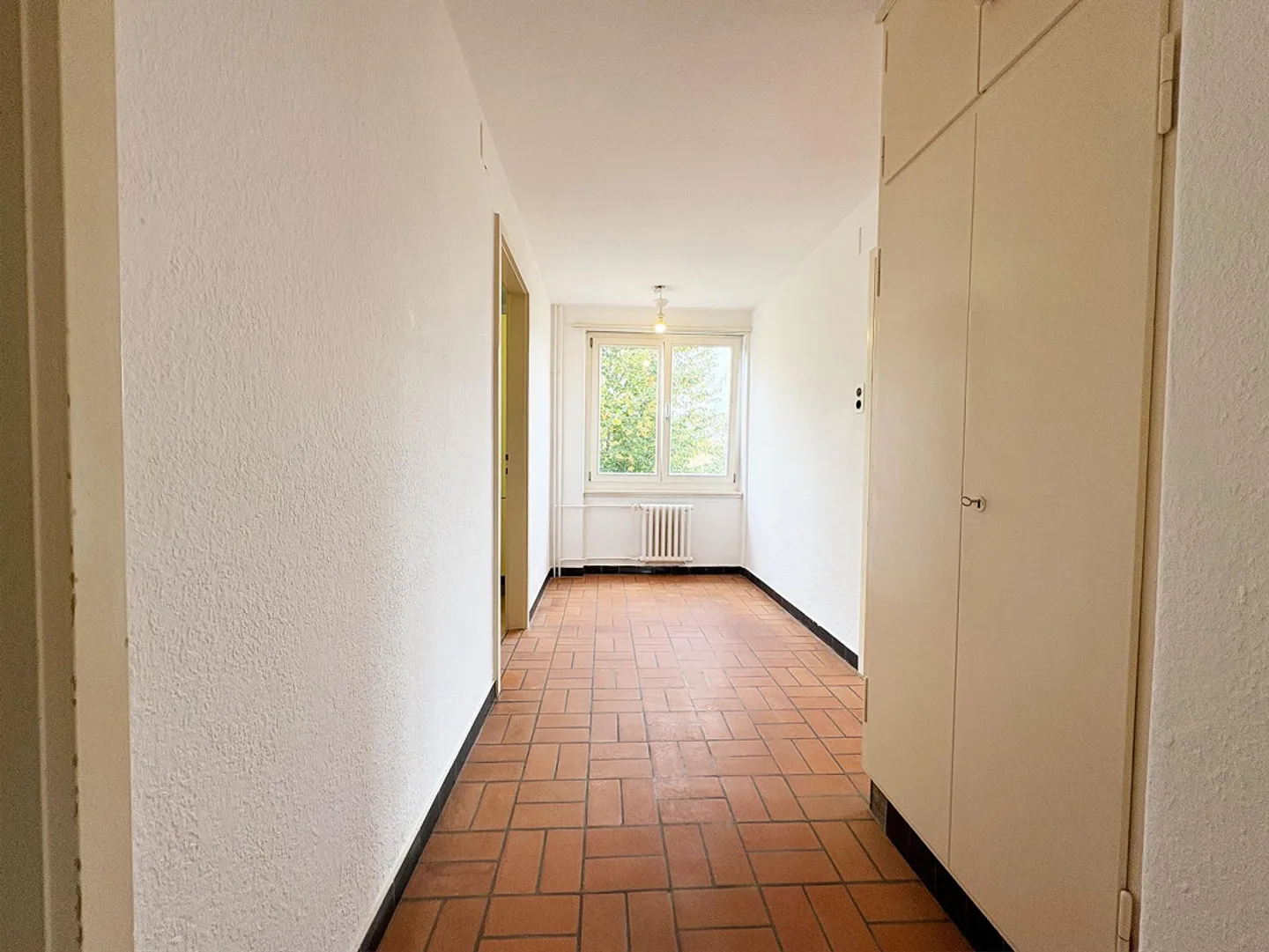 Geräumige 2,5 Zimmer Wohnung im Grünau-Quartier - Foto 9 von 10