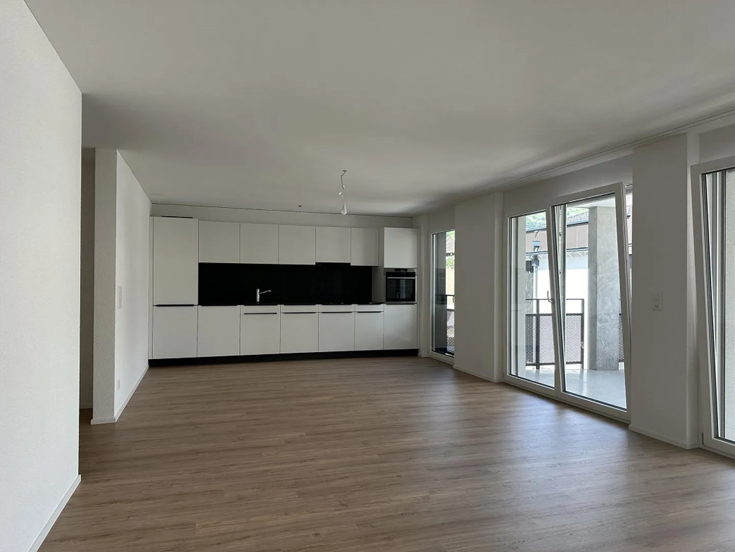 Attractive penthouse apartment with charm in the Rhine Valley - Photo 4 of 14