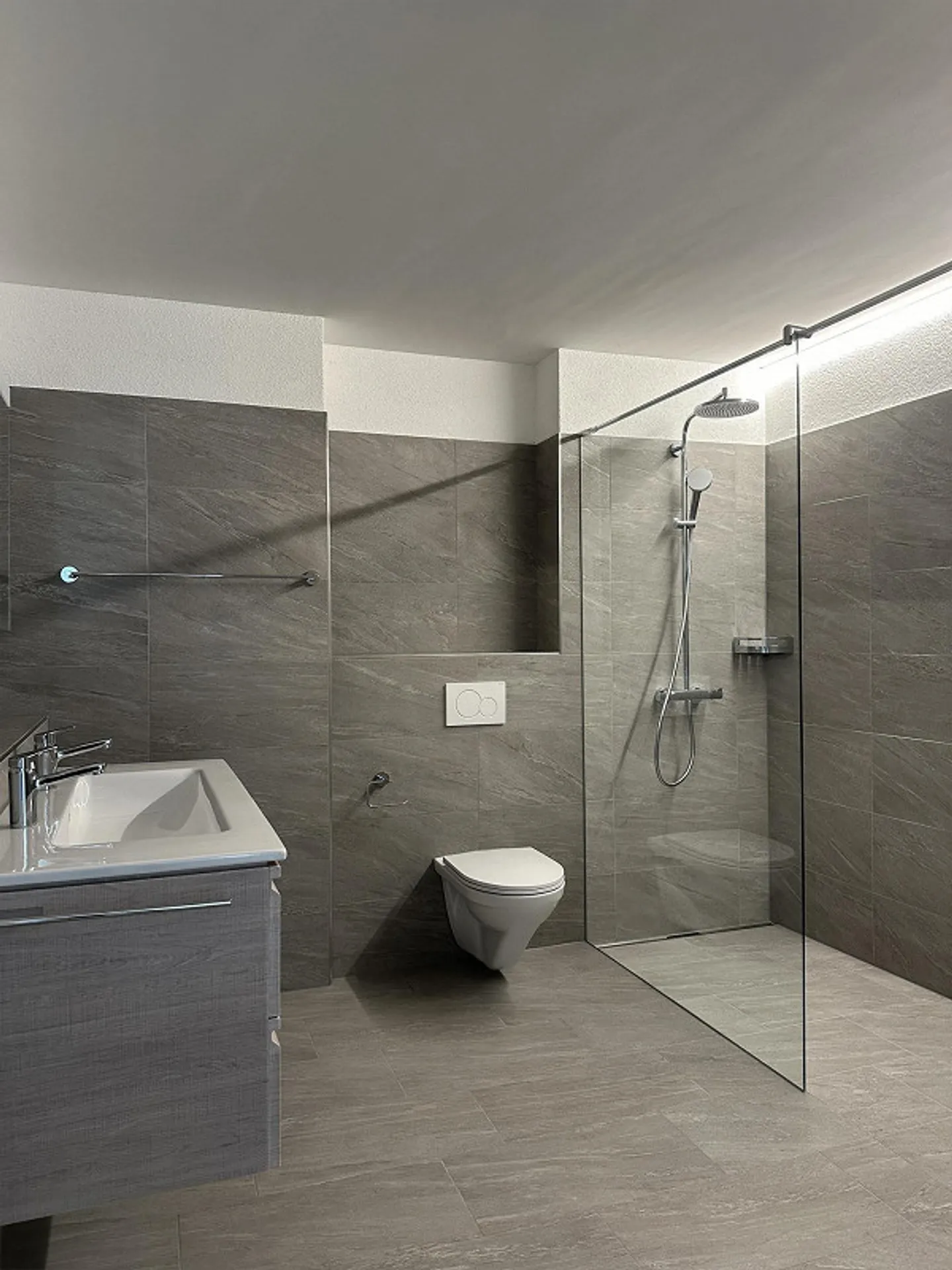 Attractive penthouse apartment with charm in the Rhine Valley - Photo 6 of 14