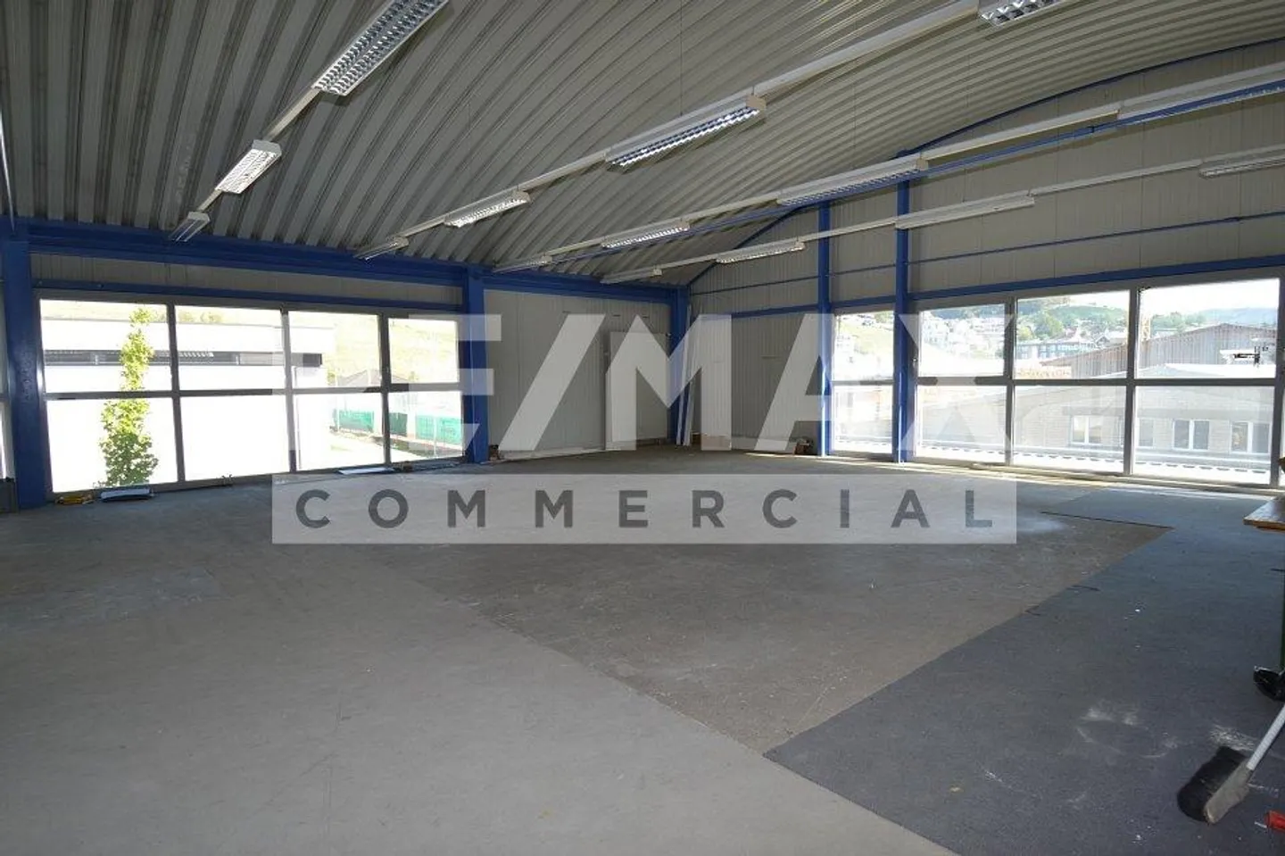 Circa 940 m² di magazzino/produzione/showroom - o qual è la TUA esigenza? - Foto 5 di 10