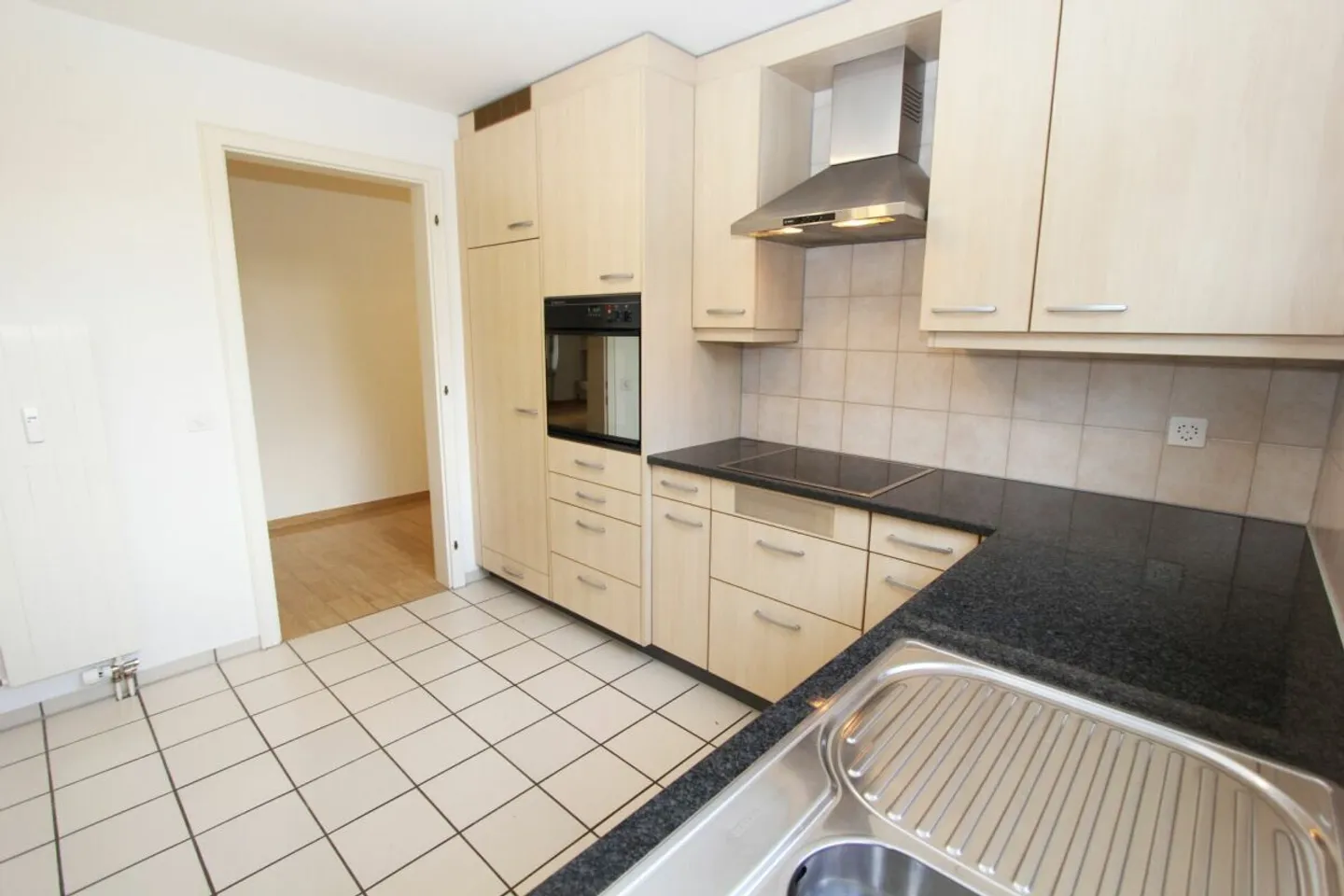 Binningen Nussbaumweg 16 - Photo 8 of 15