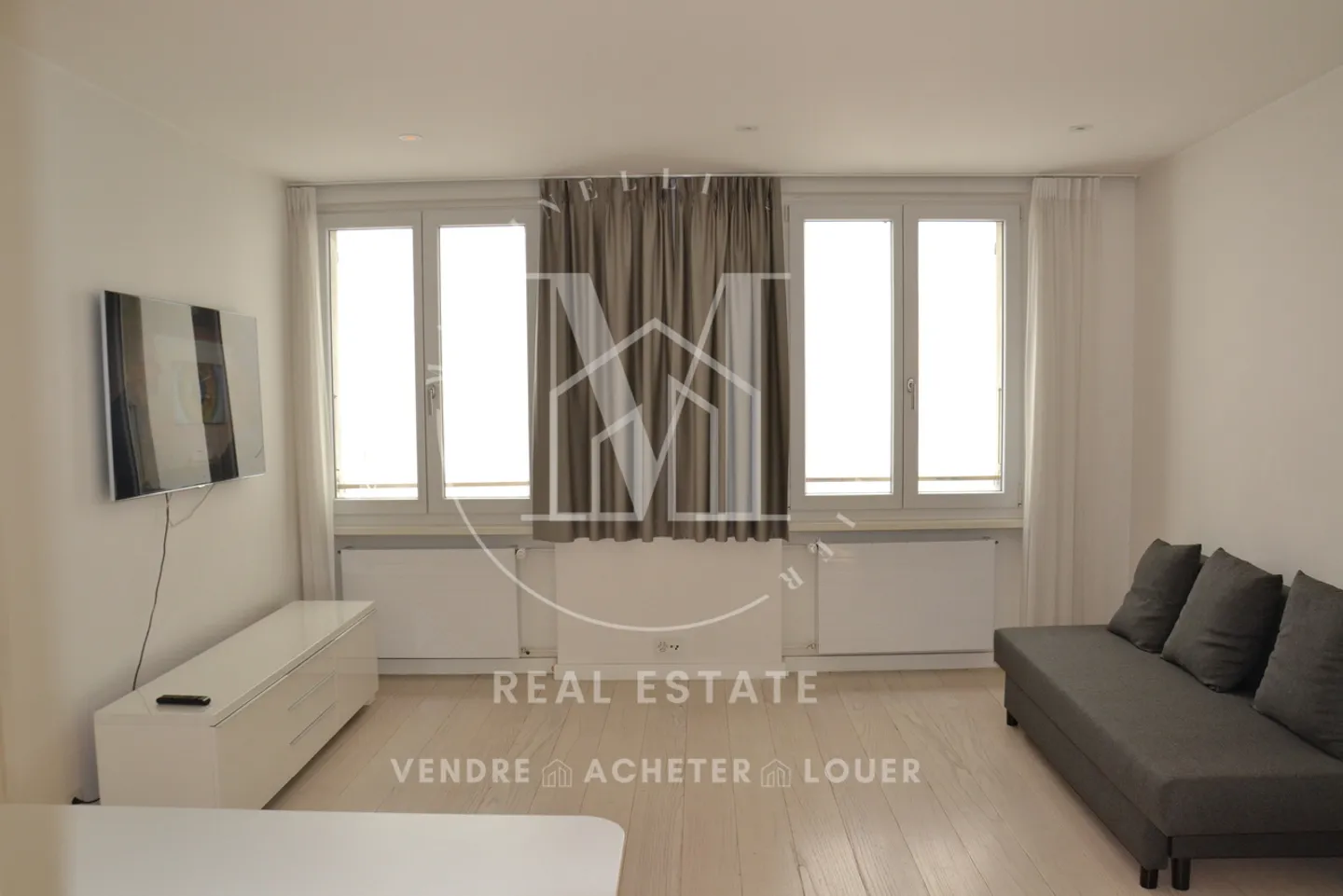 Furnished 2.5-room apartment in the heart of Geneva - Photo 2 of 4