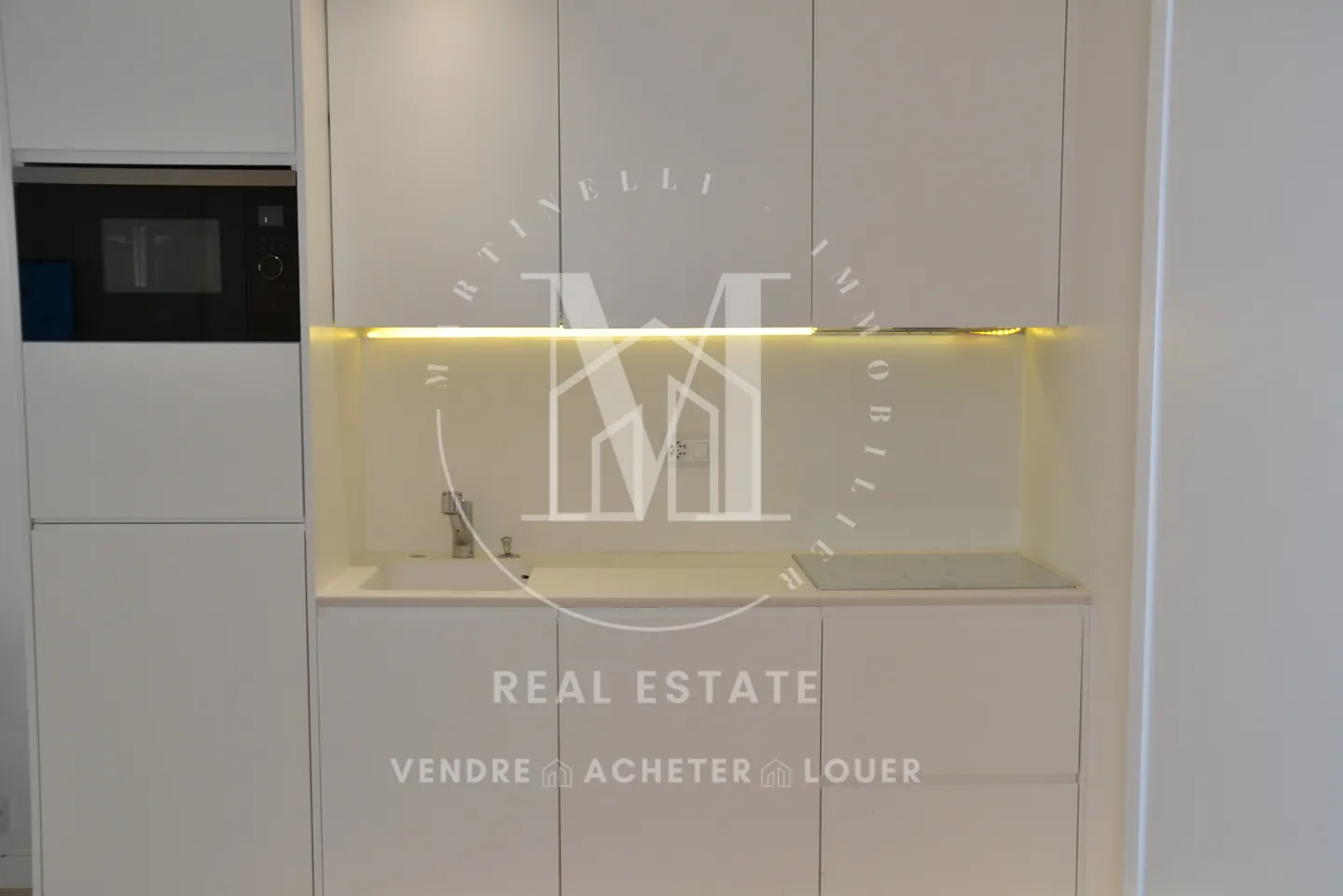 Furnished 2.5-room apartment in the heart of Geneva - Photo 3 of 4