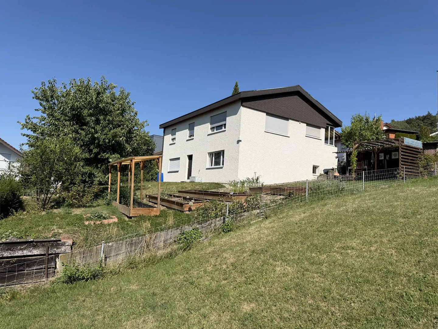 Detached 5.5-room single-family house with a lot of privacy - Photo 8 of 14