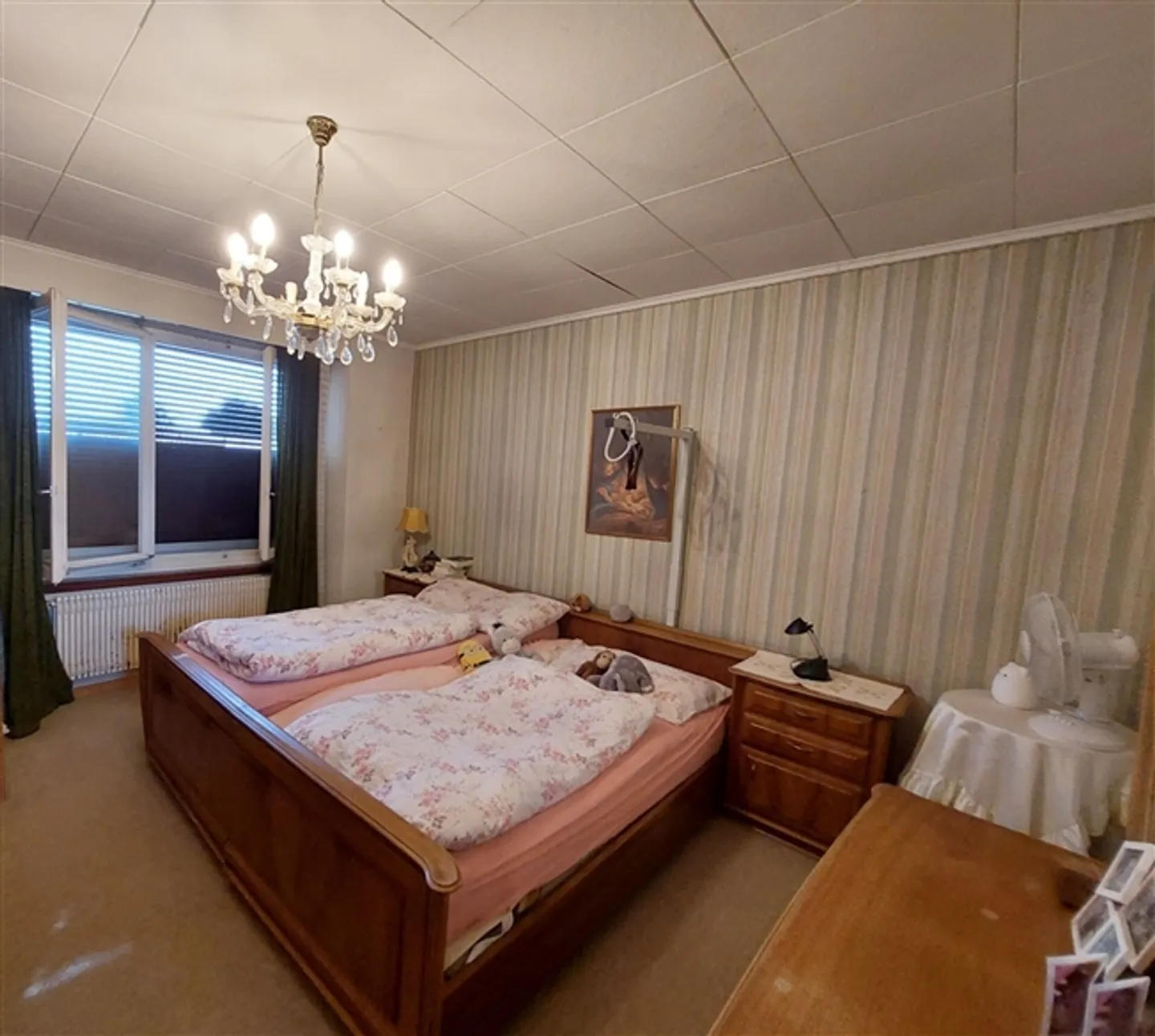 Village house with garden, consisting of two independent apartments and a furnished hair salon - Photo 10 of 13