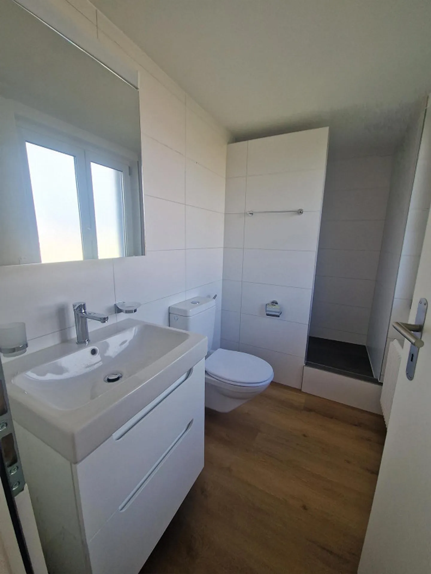 2.5 Zi. Dachwohnung mit Balkon zu vermieten, zentral gelegen - Foto 1 von 3