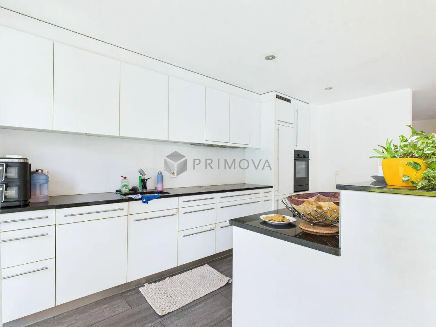 Unique Opportunity in Horgen, the 4.5 Room Gem! - Photo 4 of 11