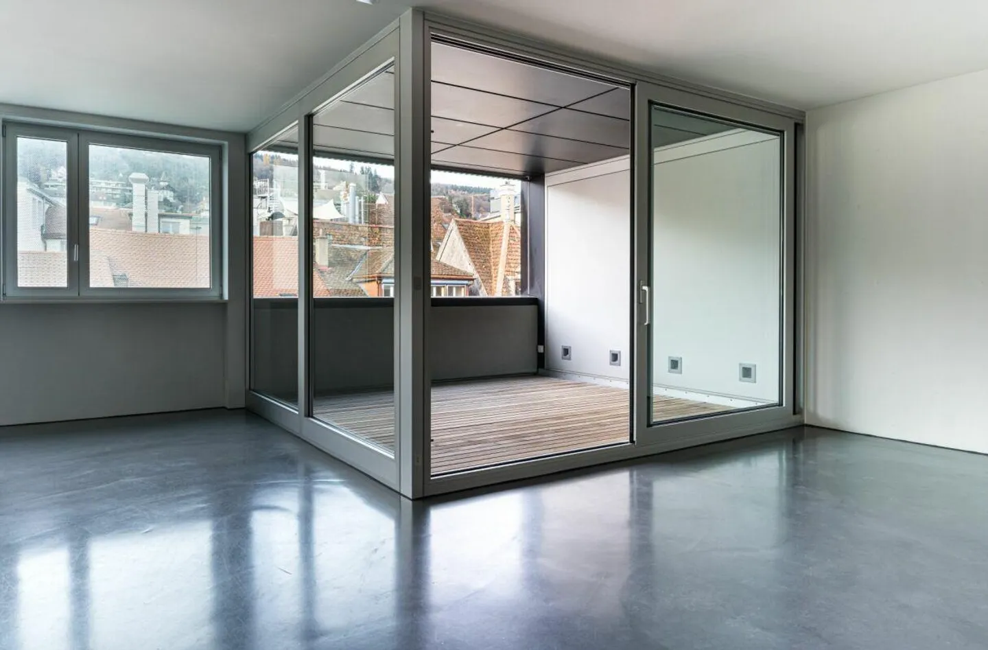 Appartement spacieux et moderne de 4 pièces situé au centre de Biel/Bienne - Photo 3 sur 12