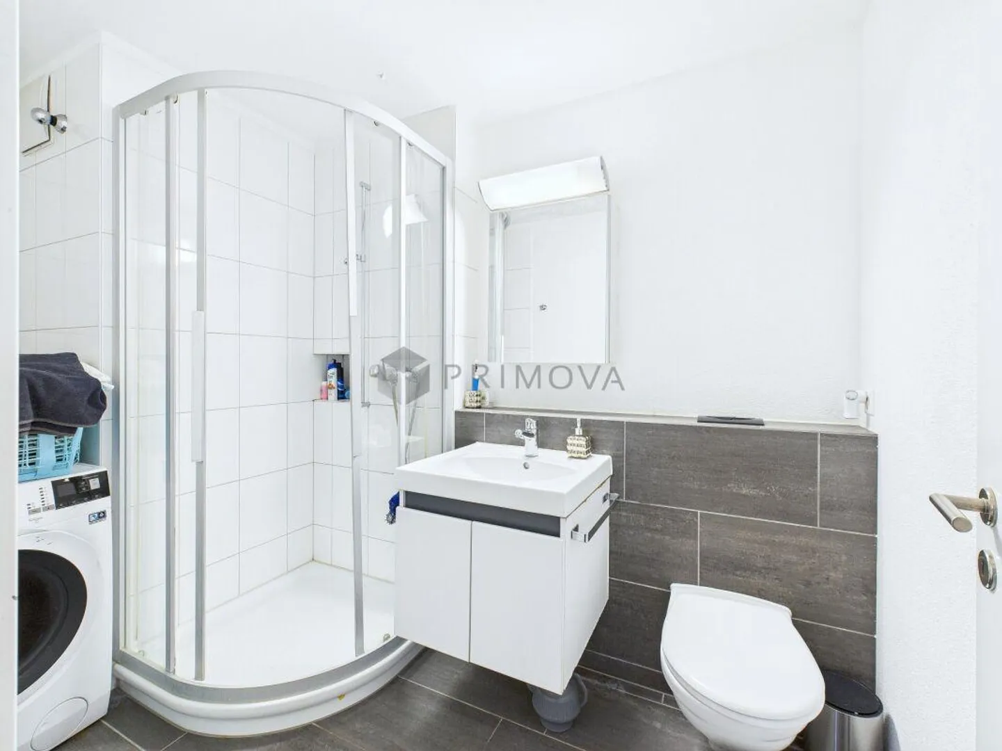 Unique Opportunity in Horgen, the 4.5 Room Gem! - Photo 8 of 11