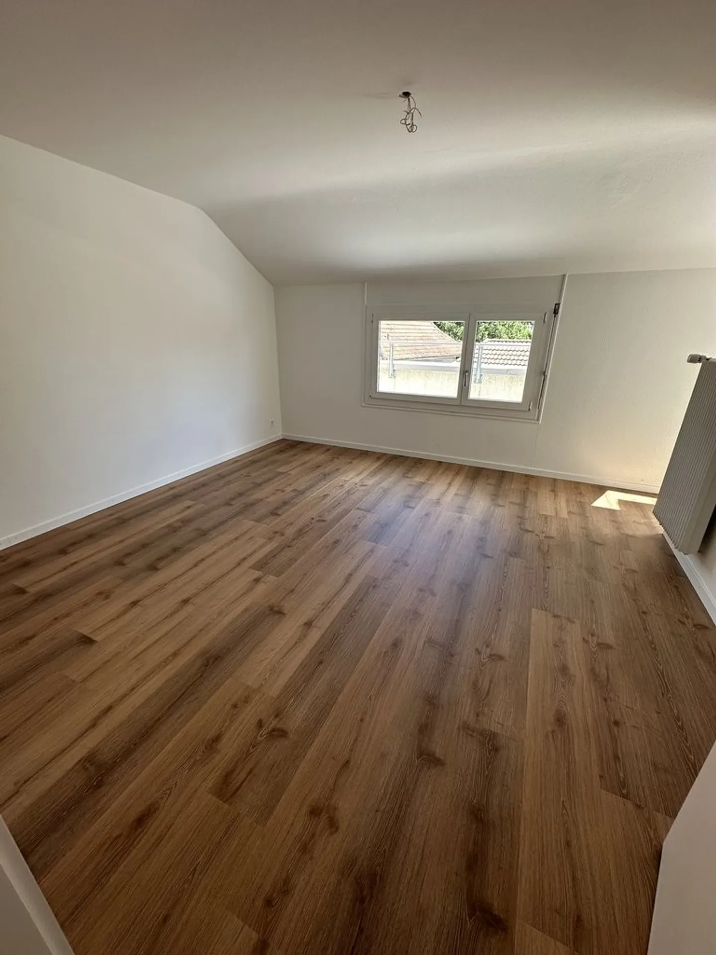 Licht, Ruhe und Gemütlichkeit, Dachwohnung zum Wohlfühlen - Foto 5 von 6