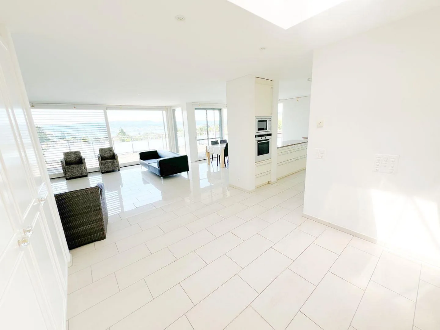 Exclusive Attic Apartment with View - Photo 3 of 11