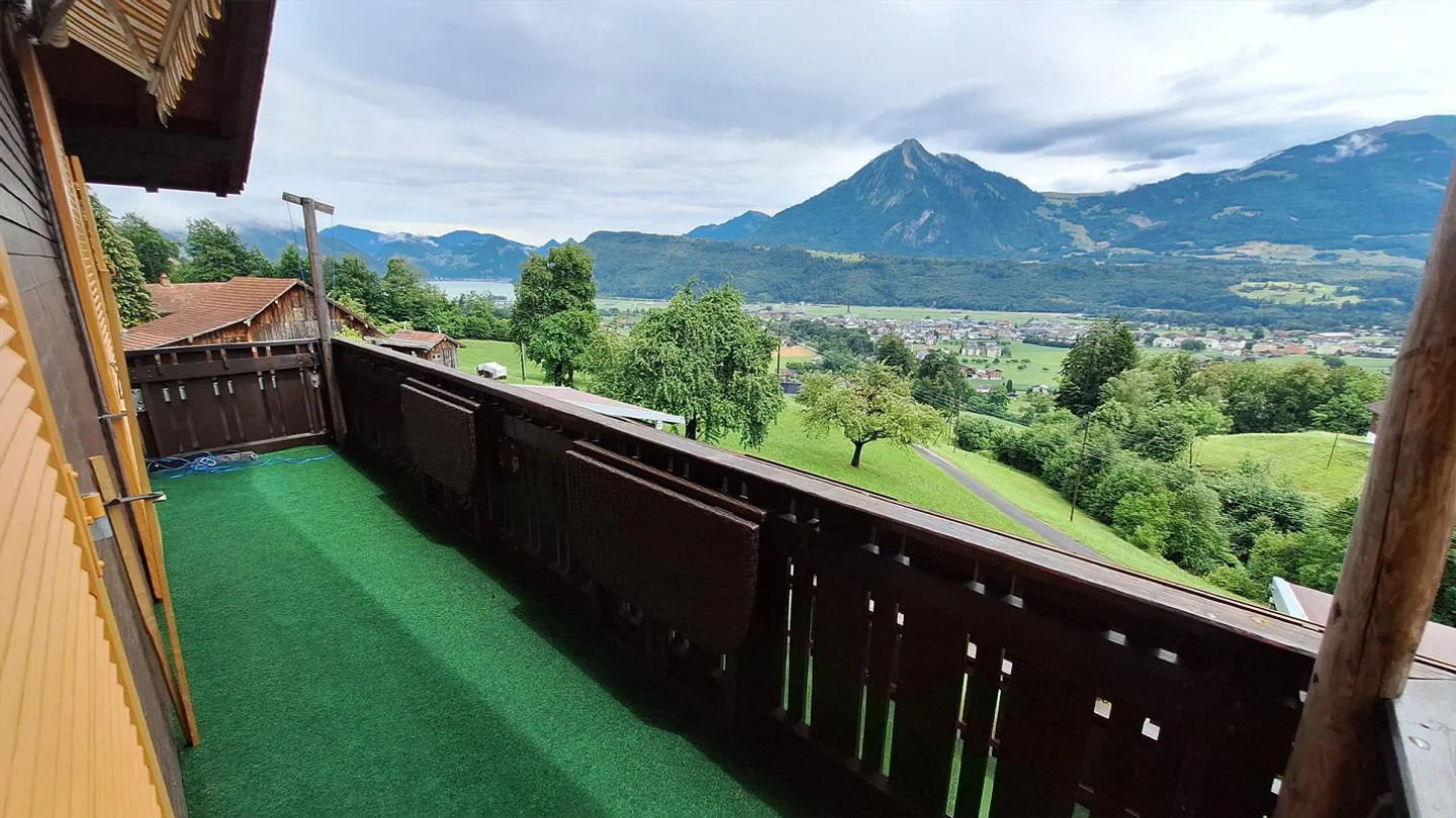 Appartamento 3,5 stanze appena ristrutturato con balcone e area giardino - Foto 2 di 16