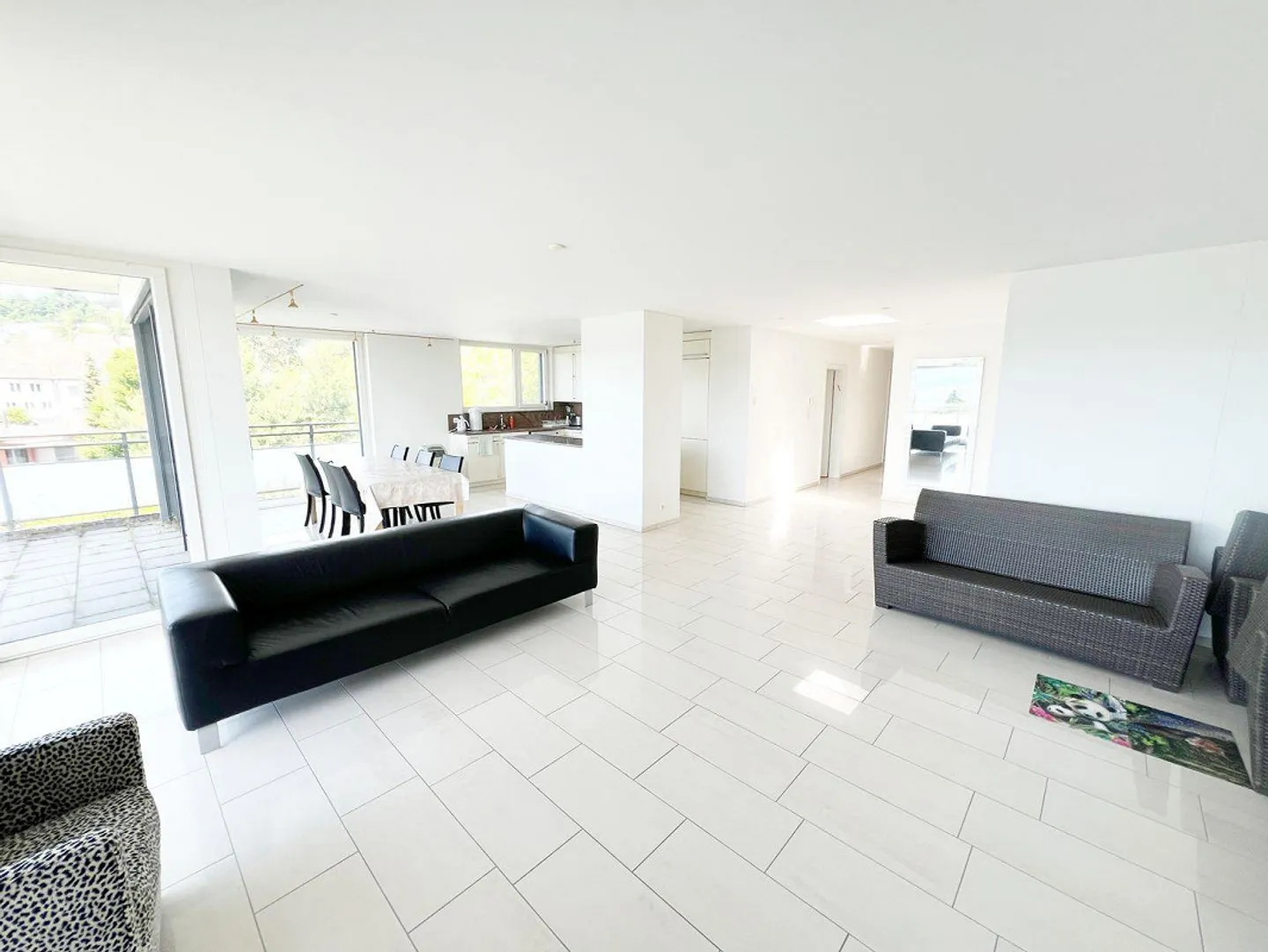 Exclusive Attic Apartment with View - Photo 4 of 11