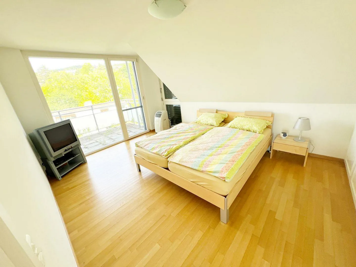 Exclusive Attic Apartment with View - Photo 8 of 11