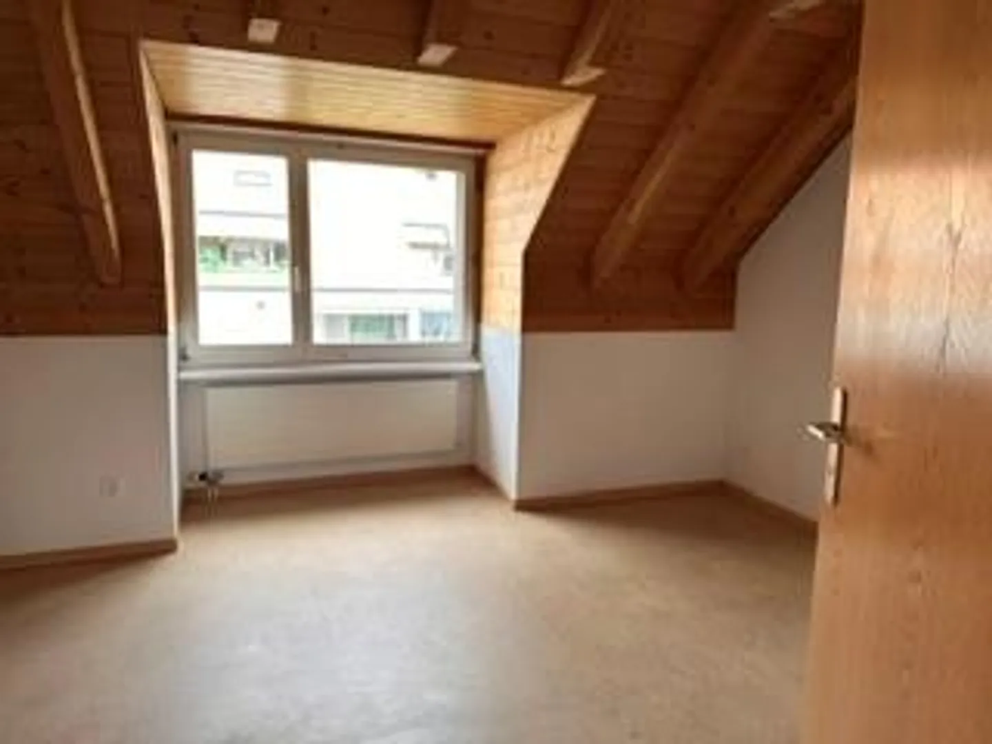 Appartement sous les combles spacieux de 5,5 pièces - Photo 8 sur 17