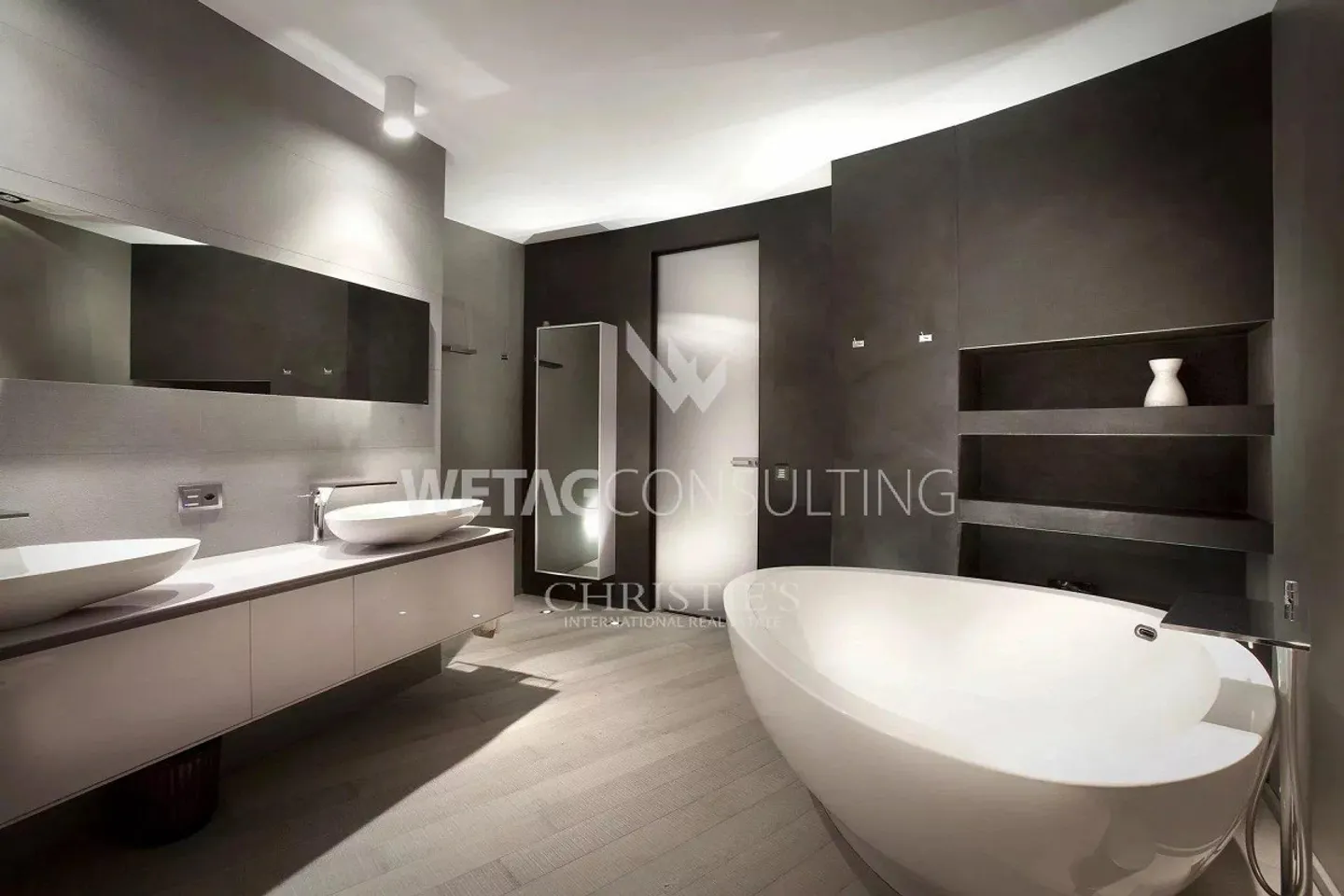 Villa straordinaria in stile contemporaneo con piscina interna e terrazza - Foto 9 di 13