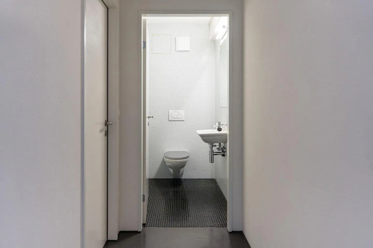 Appartement spacieux et moderne de 4 pièces situé au centre de Biel/Bienne - Photo 11 sur 12