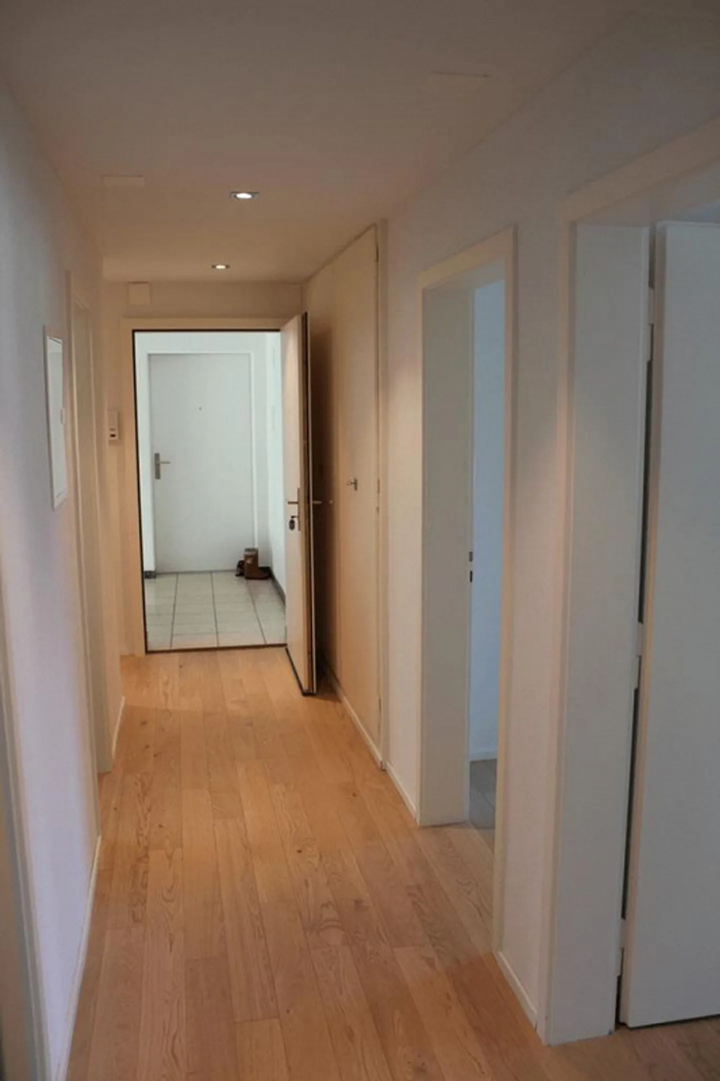 Modern expansion including 1 hobby room + 1 garage box - Photo 5 of 8