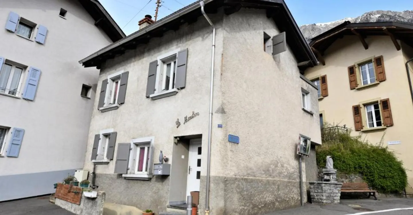 FULLY - PREISREDUZIERT - CHARMIERENDES DORFHAUS 3.5 ZIMMER - Foto 11 von 11