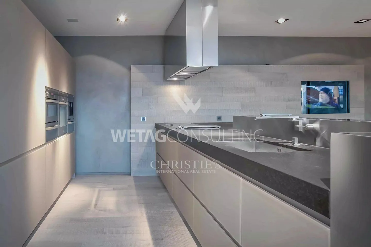 Villa straordinaria in stile contemporaneo con piscina interna e terrazza - Foto 13 di 13