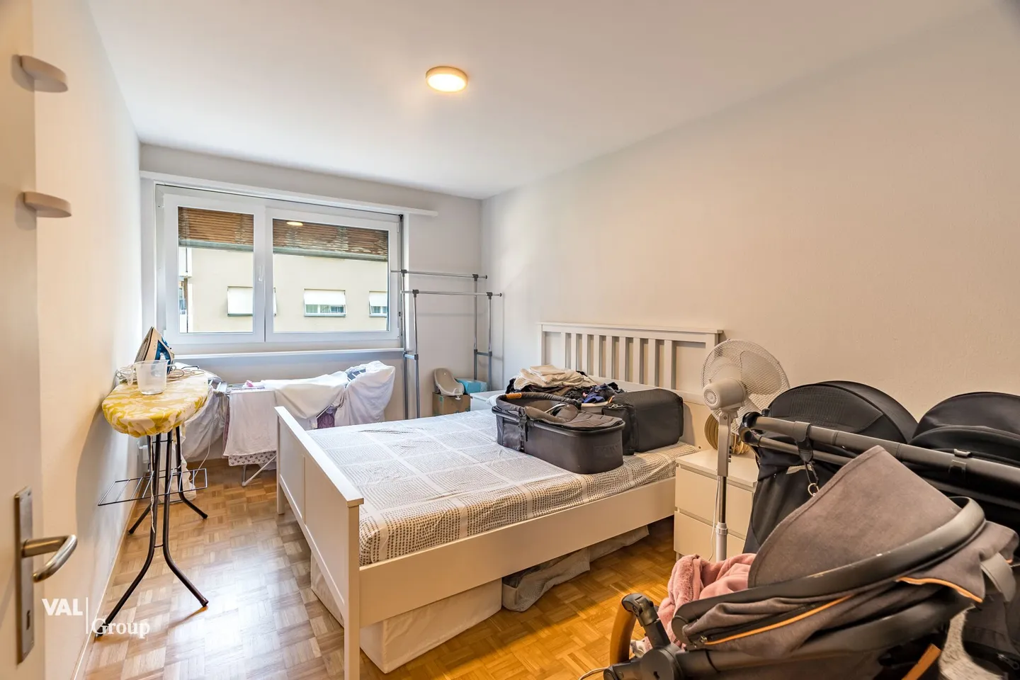 Appartement spacieux de 4,5 pièces dans un emplacement prisé à Visp - lumineux, bien entretenu et central - Photo 6 sur 15