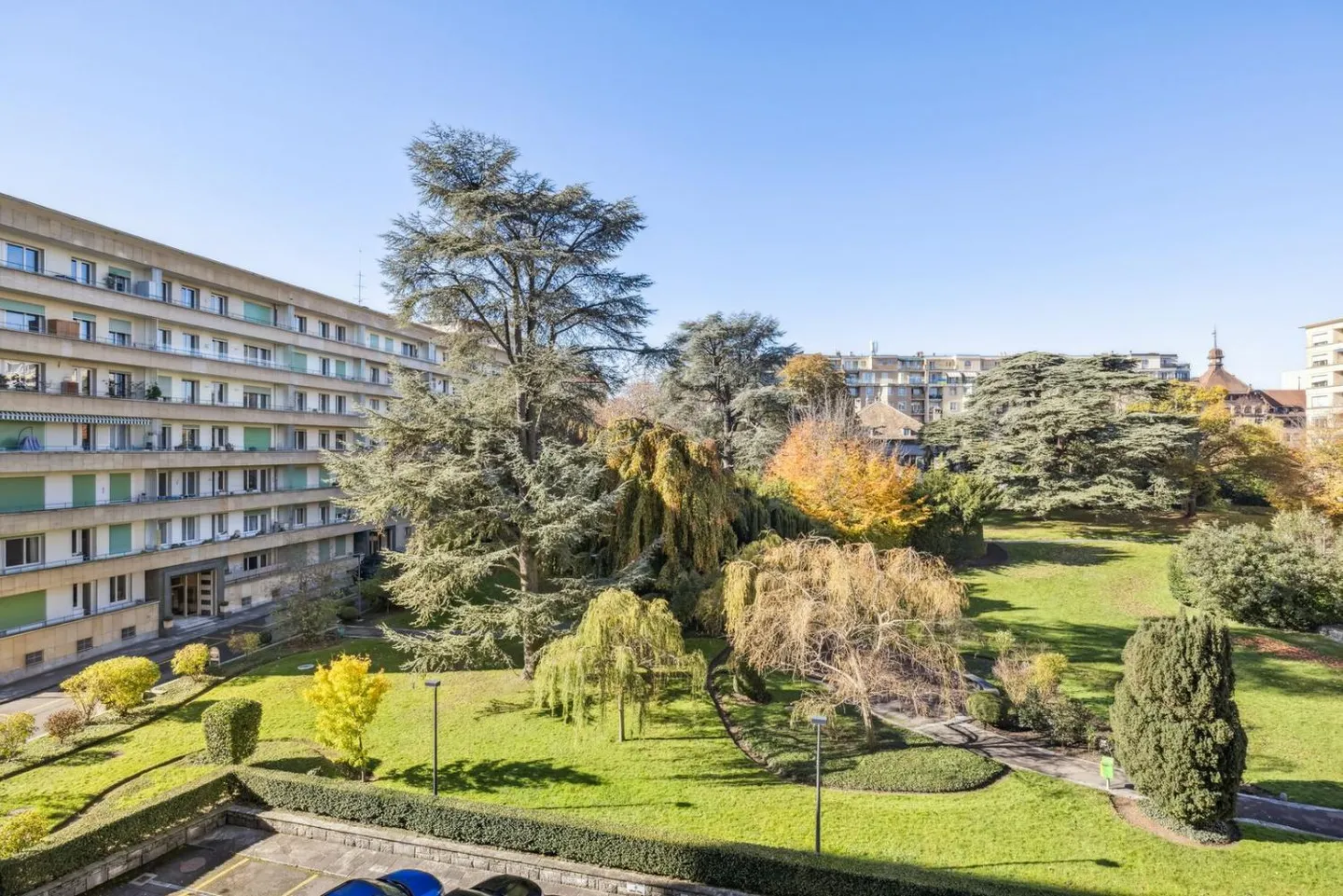 EXCLUSIVITY: Magnificent 6-room apartment with Mont-Blanc and Lake view - Photo 10 of 10