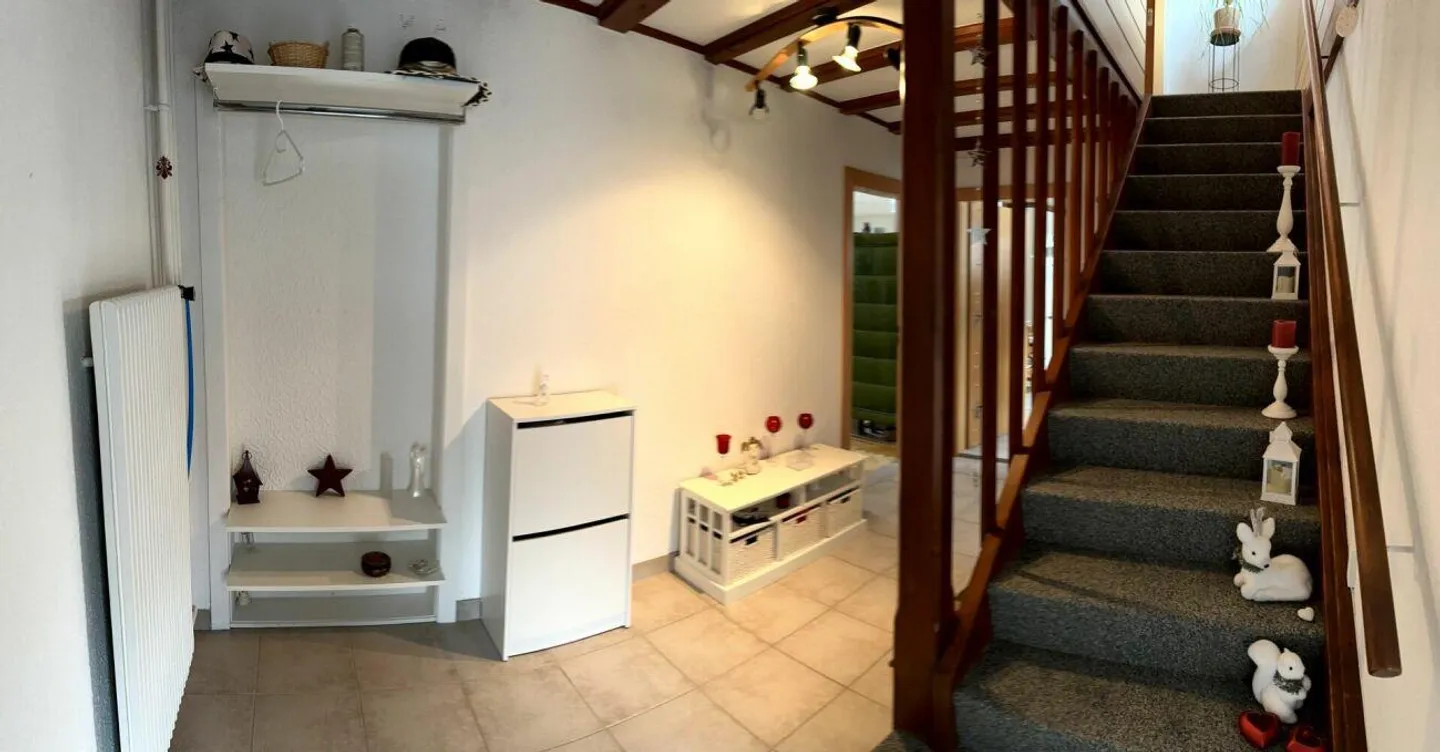 Charmantes Einfamilienhaus zu Vermieten - Foto 3 von 13