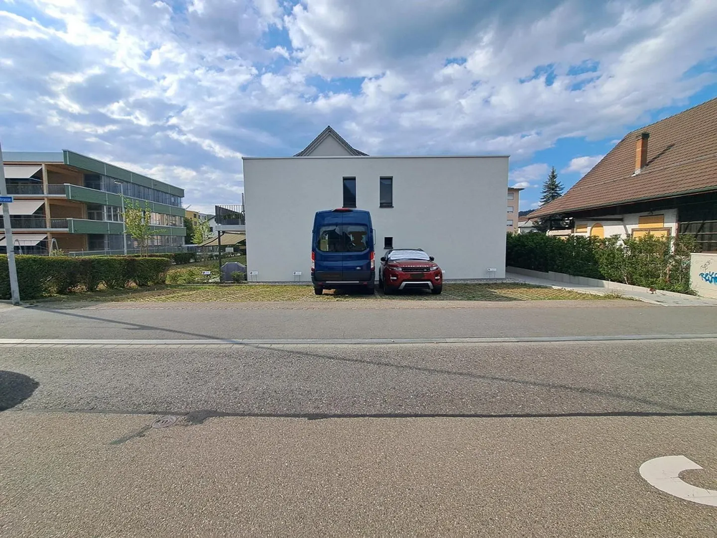 Outdoor parking space available immediately in Affoltern am Albis - Photo 1 of 2