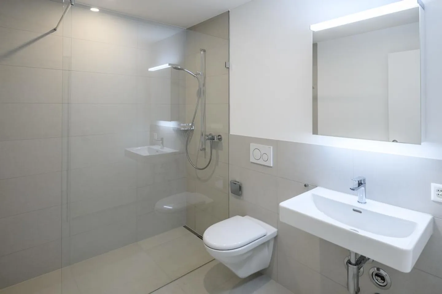 ***grosser Balkon***zentral und viel Komfort*** Baujahr 20 - Foto 8 von 8