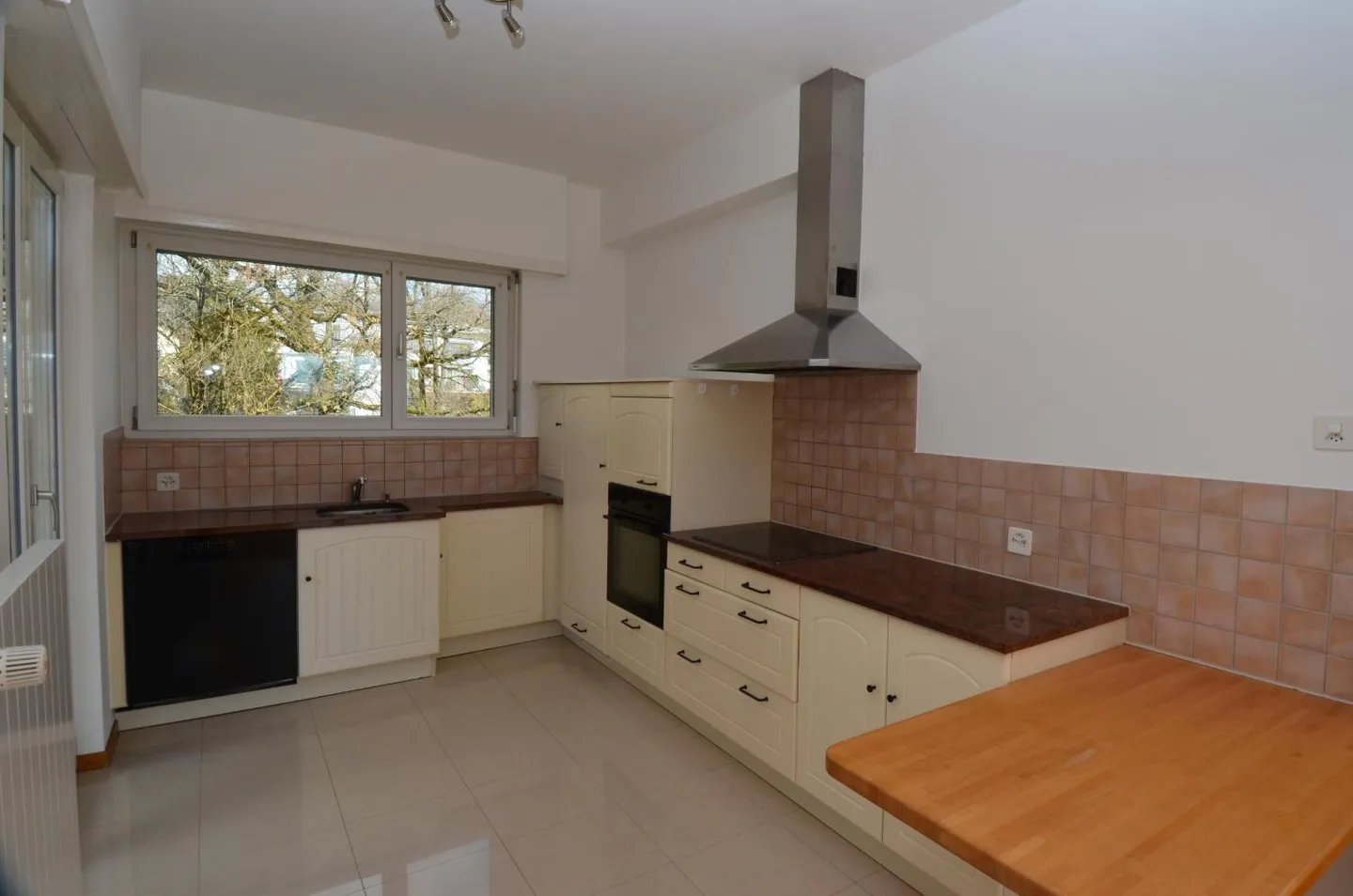 Appartamento con terrazza 5,5 stanze - Foto 6 di 15