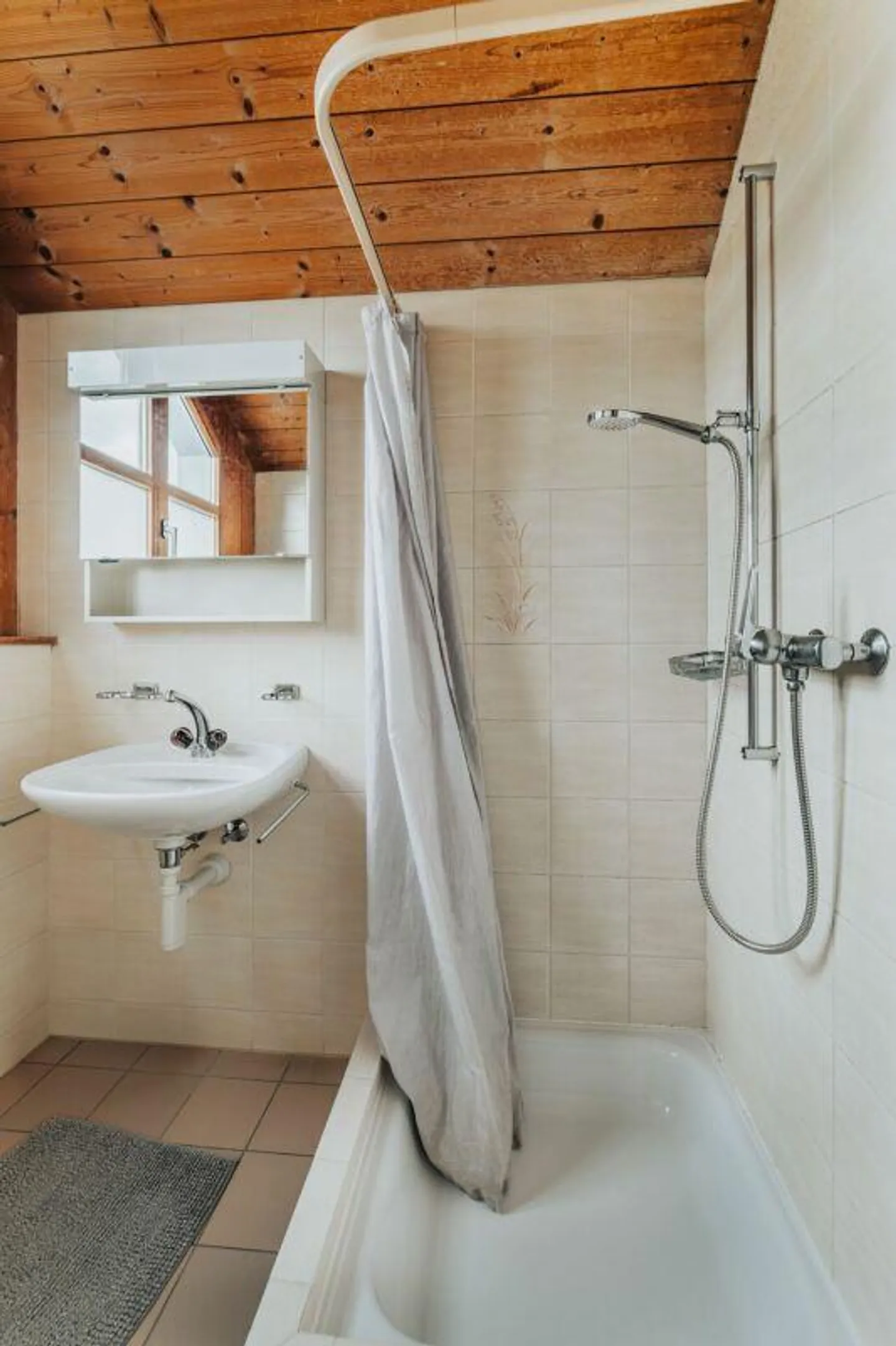 Casa unifamiliare con giardino - Foto 16 di 23