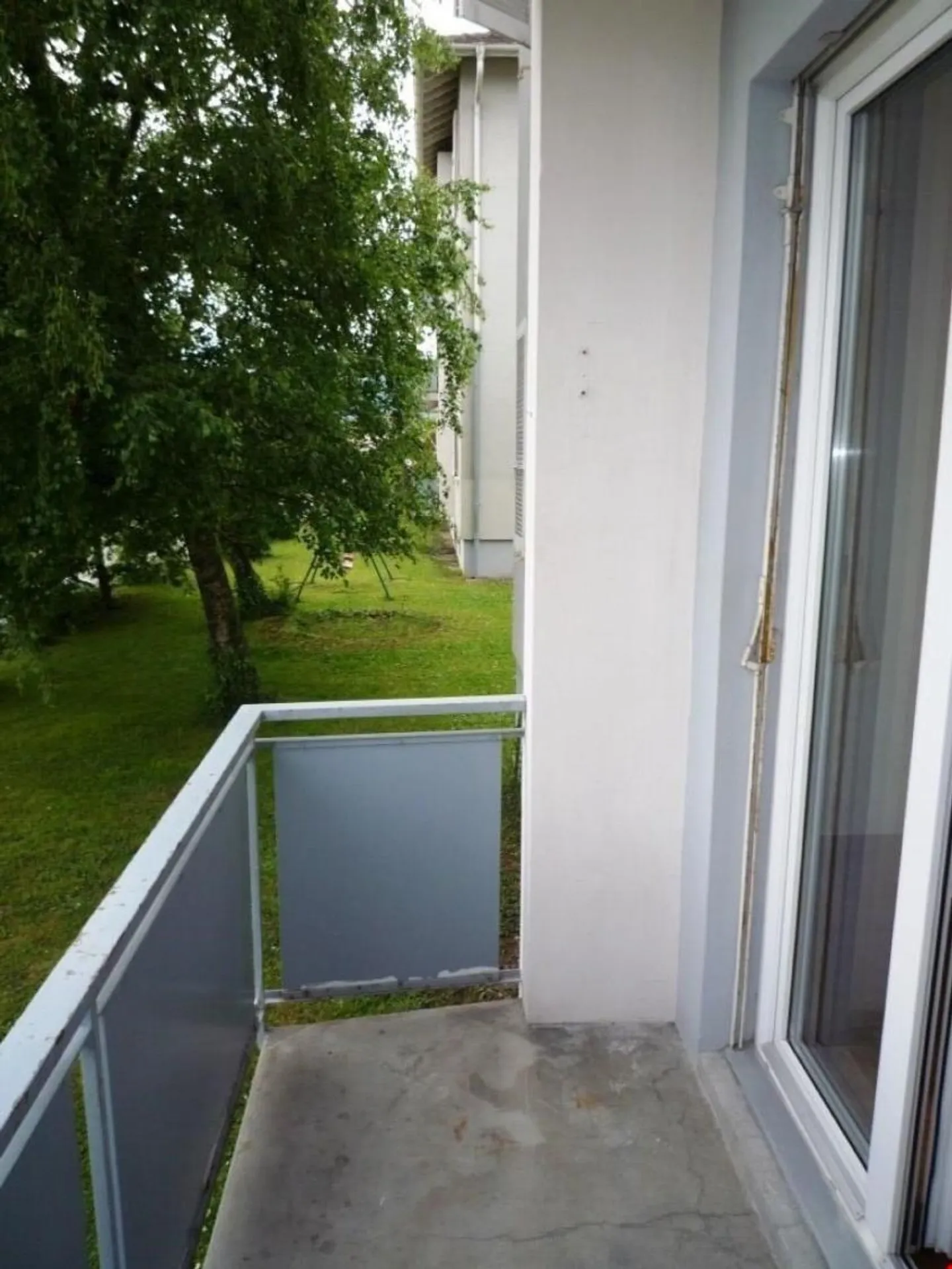 Beautiful 3-room apartment with balcony! - Photo 1 of 11