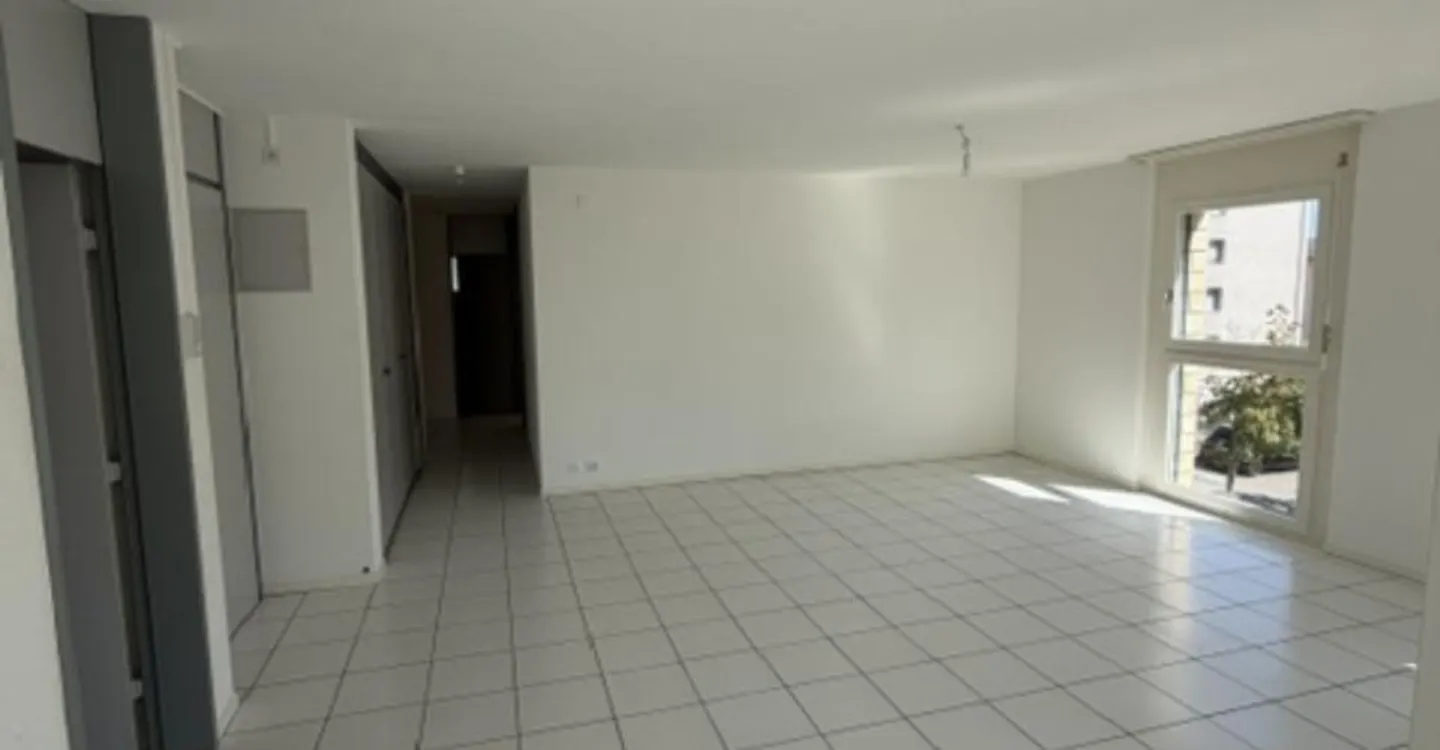 Appartement Rénové à Cressier - Photo 5 sur 18