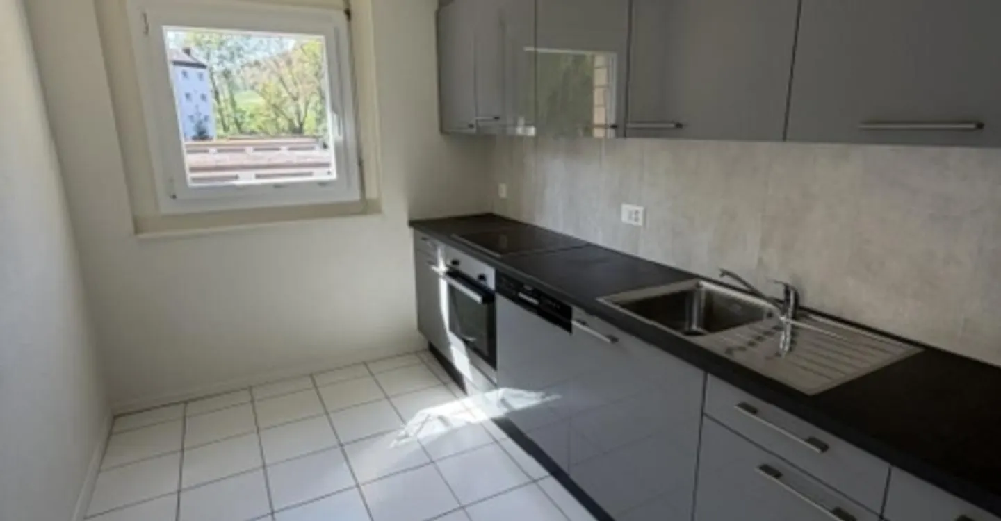 Appartement Rénové à Cressier - Photo 2 sur 18