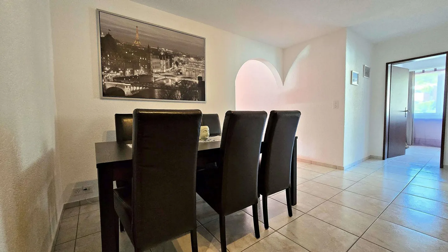 Propriété parfaitement entretenue dans un quartier populaire - Photo 3 sur 12