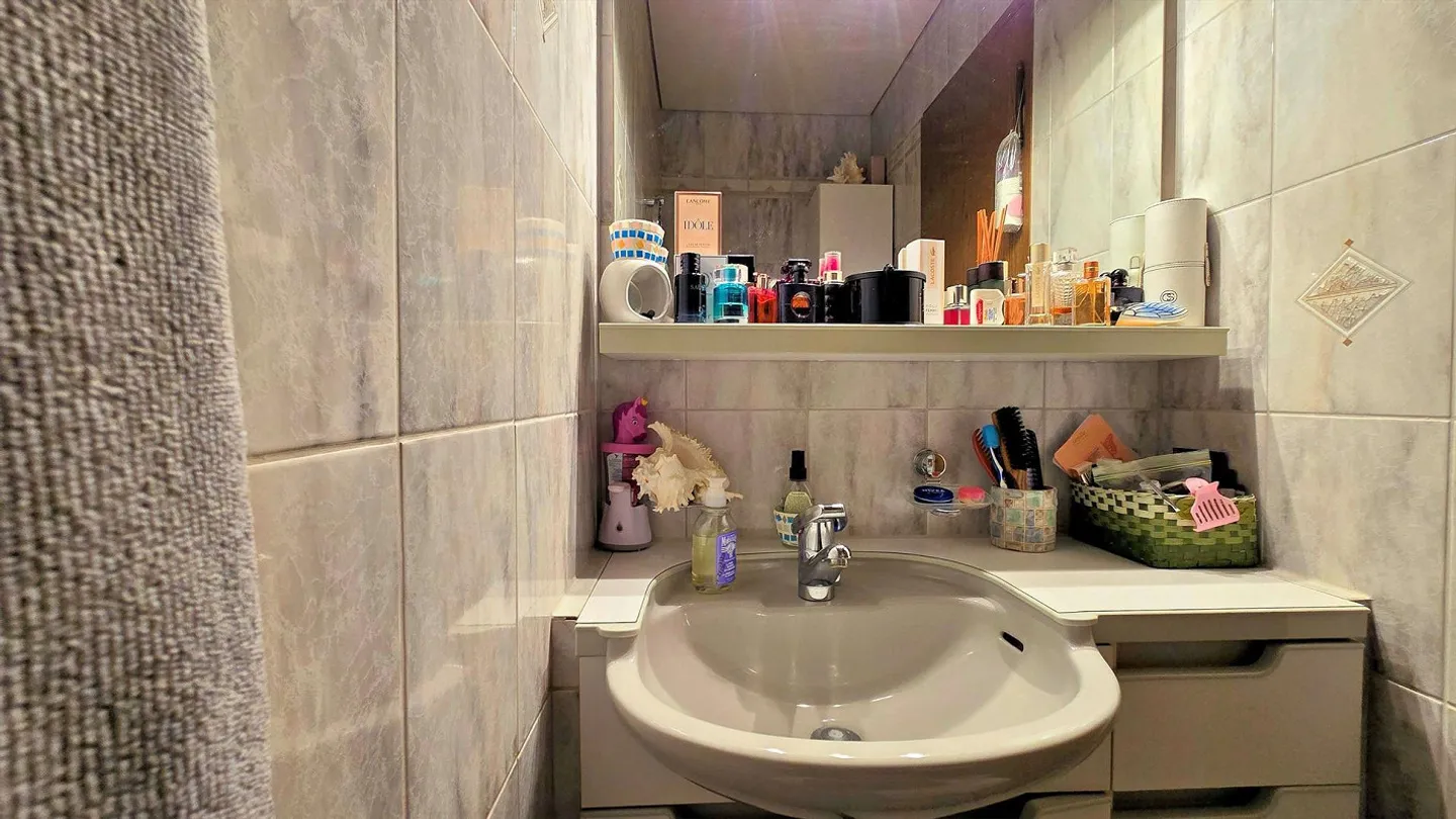 Propriété parfaitement entretenue dans un quartier populaire - Photo 9 sur 12