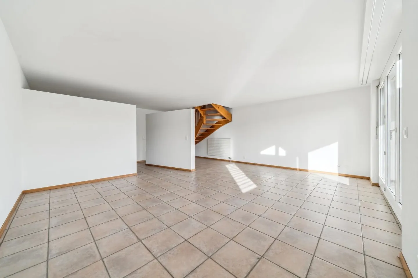 Duplex lumineux avec terrasse - Photo 2 sur 13