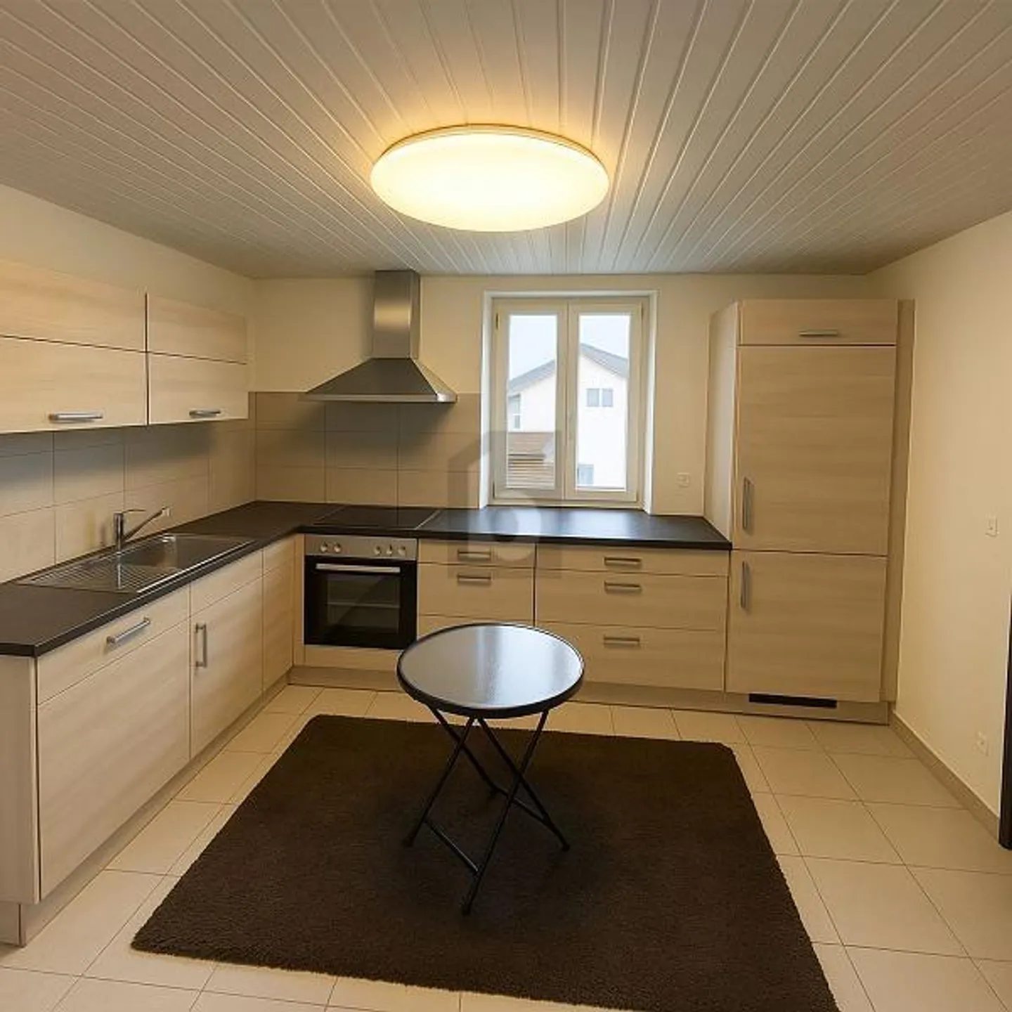 GEBÄUDE MIT GENERÖSEM ERTRAG - Foto 4 von 6