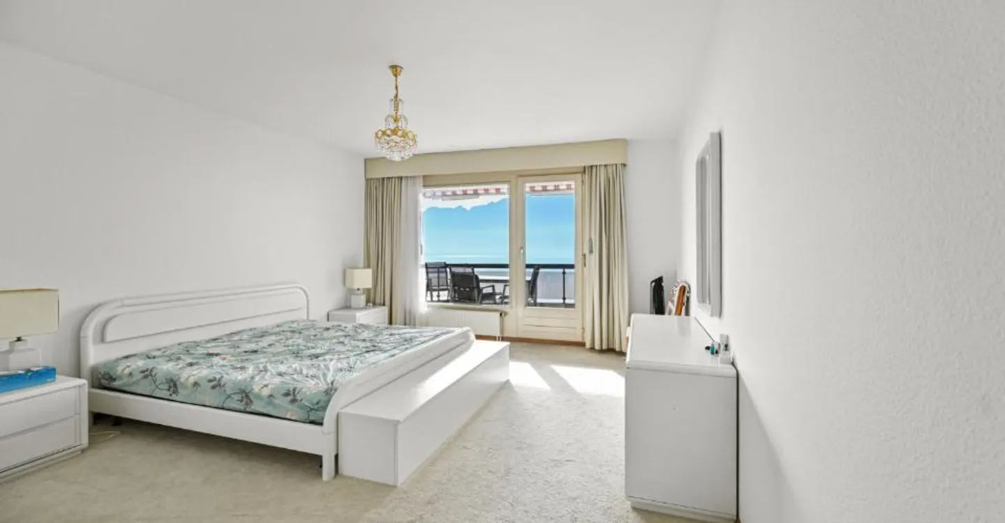 MONTREUX - SPAZIOSO APPARTAMENTO 4.5 CON VISTA IMPRENDIBILE - Foto 6 di 11