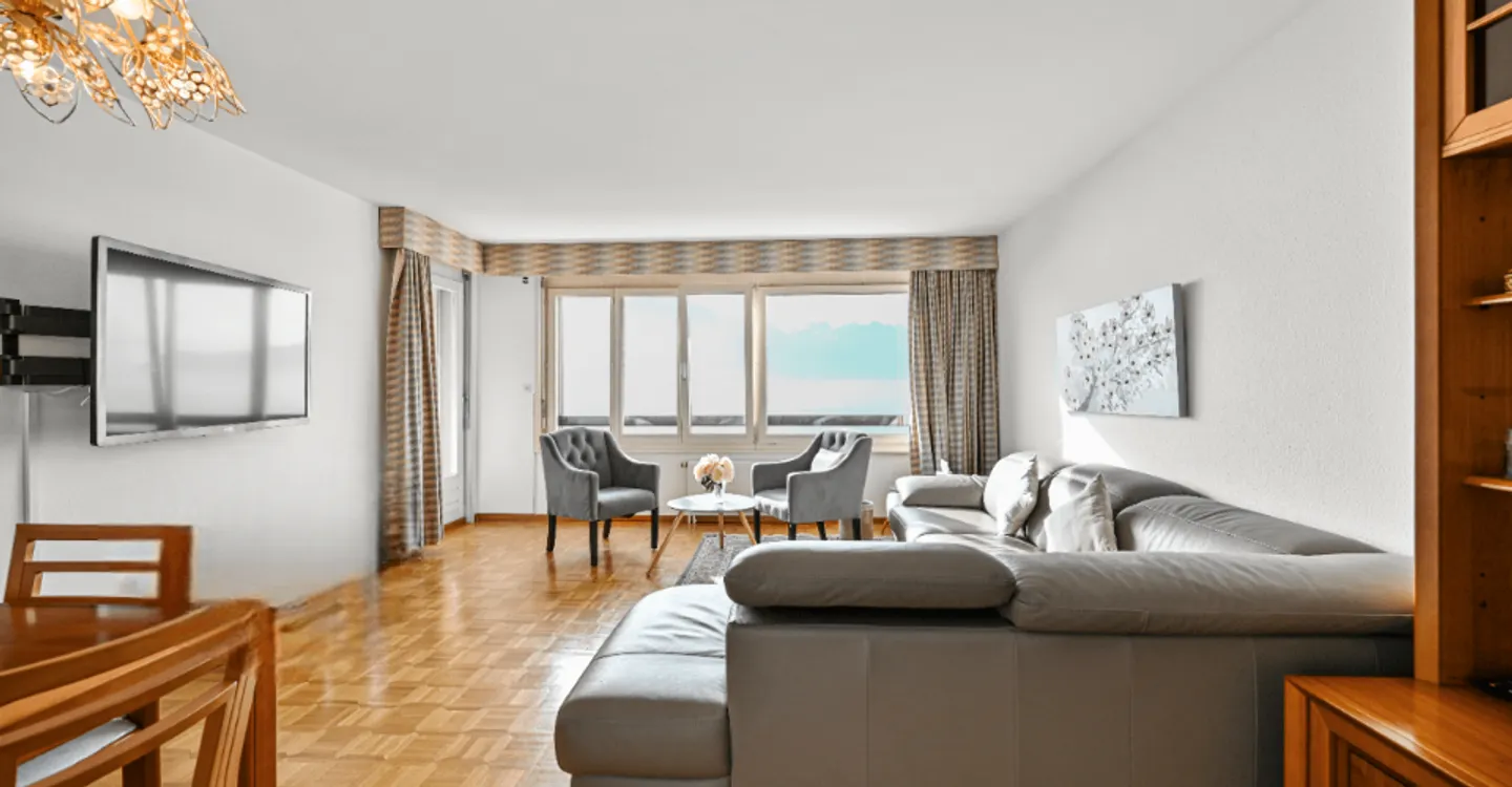 MONTREUX - SPAZIOSO APPARTAMENTO 4.5 CON VISTA IMPRENDIBILE - Foto 2 di 11