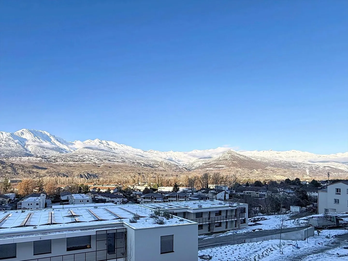 DERNIERS 4.5 PIÈCES A LOUER - DISPONIBLES DÈS LE 01.02.2026 - Foto 2 di 12