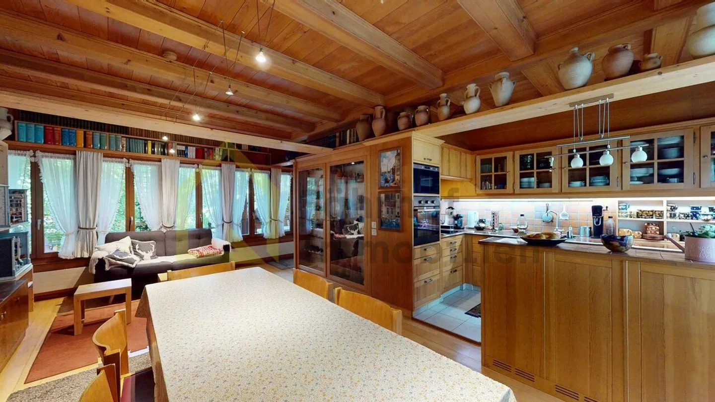 Grande oggetto per amanti con giardino idilliaco - Foto 10 di 19