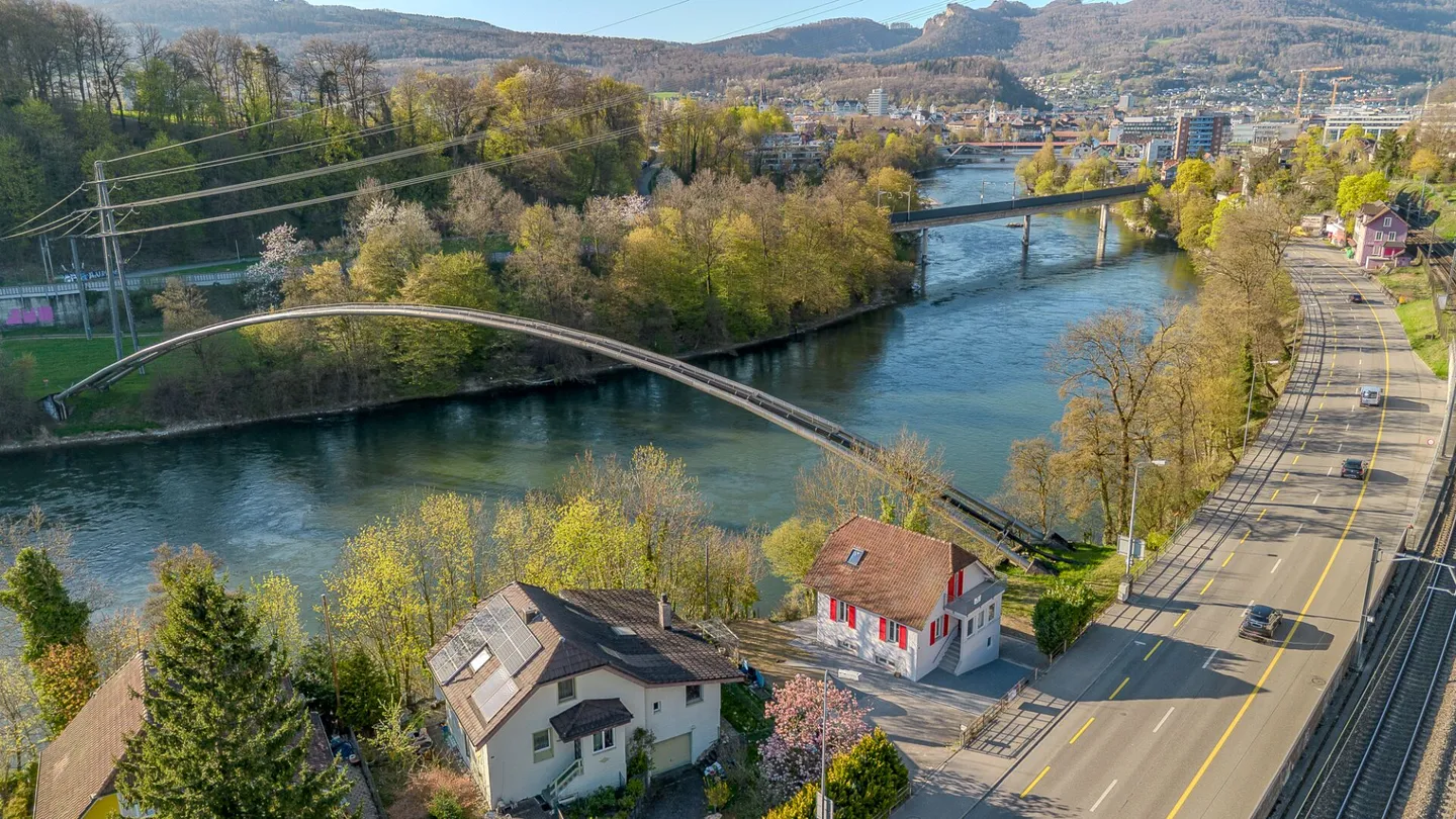 Exclusive single-family house with direct access to the Aare in Aarburg - Photo 10 of 29